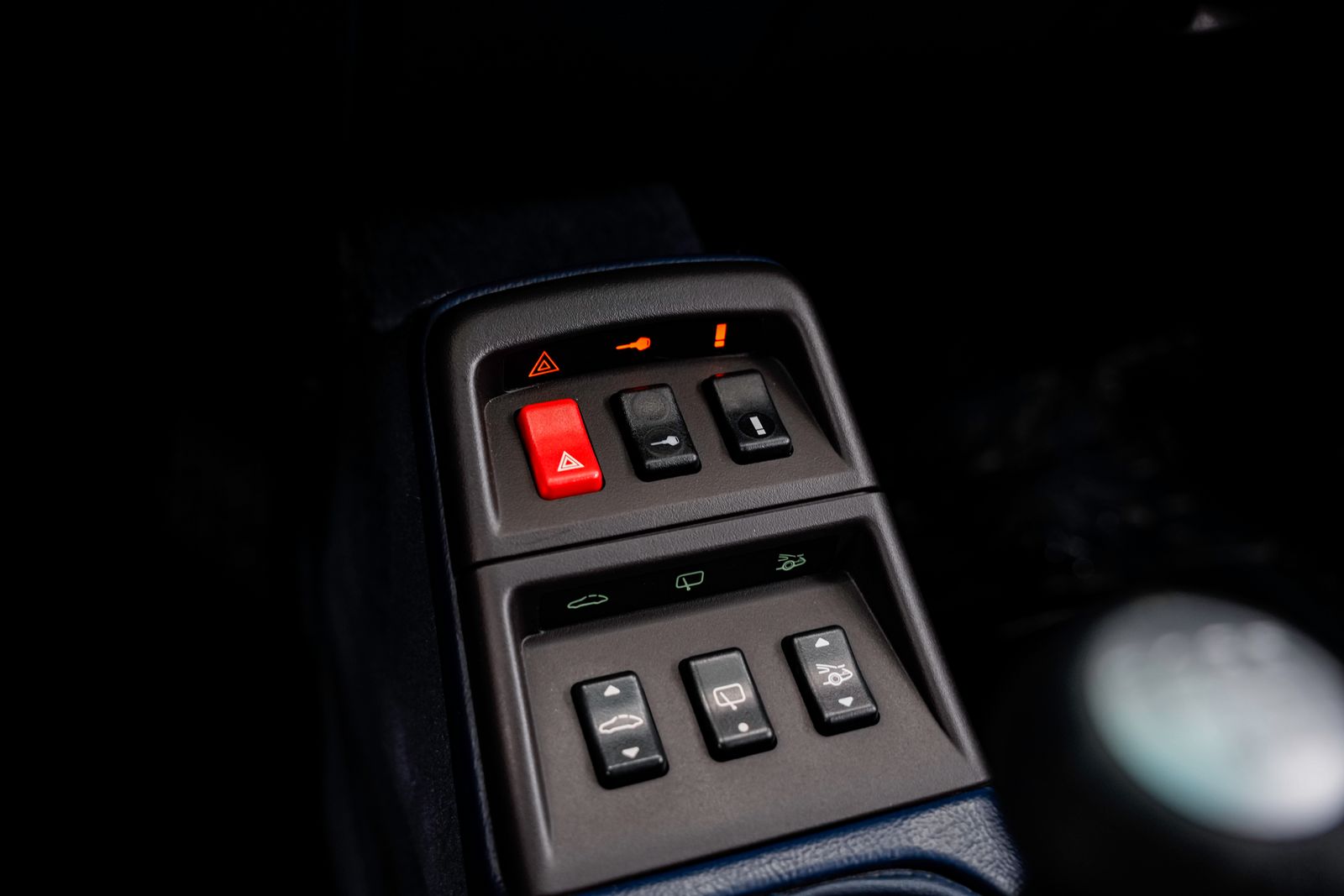 1996 Porsche 911 Carrera 4S — photo 17