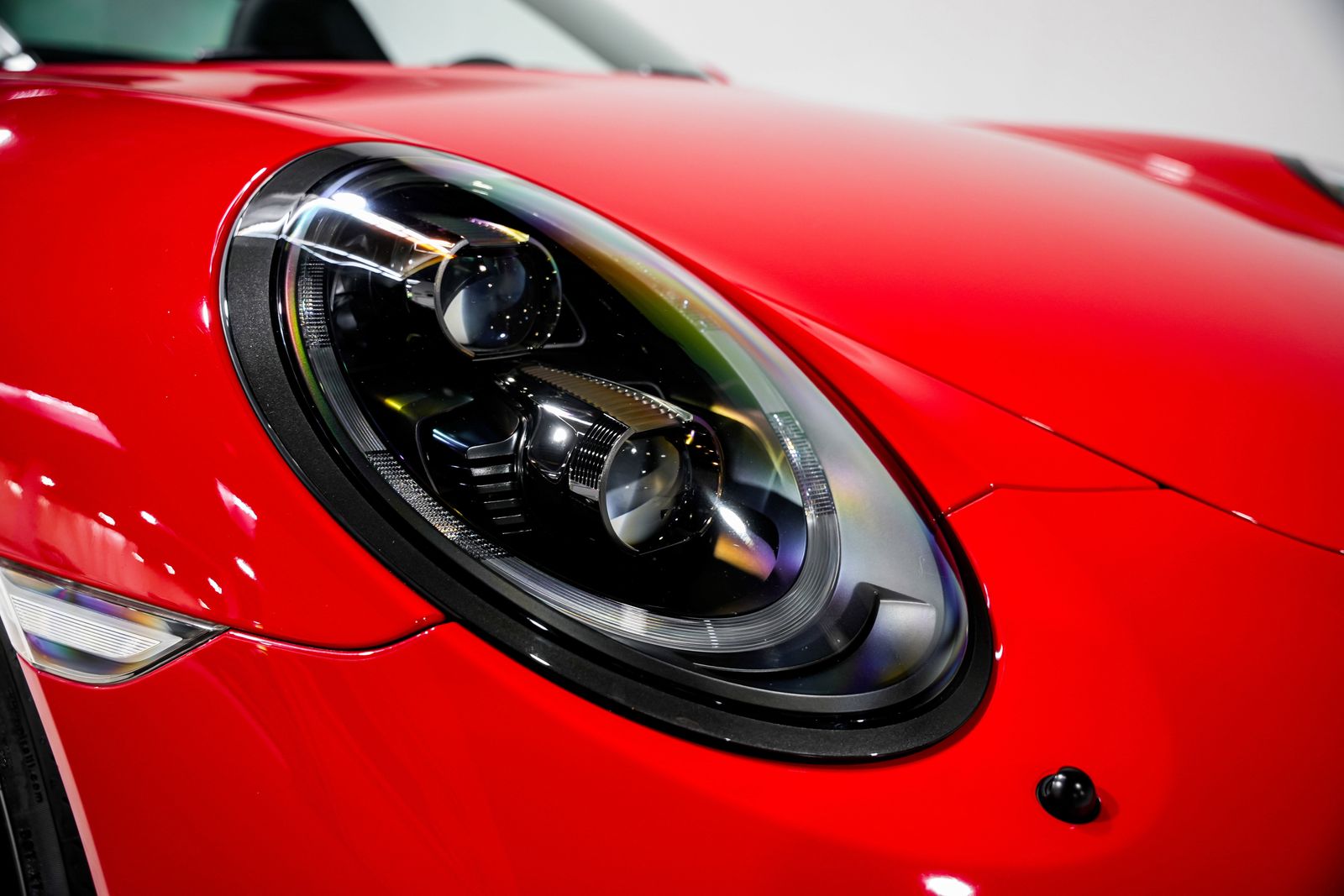 2017 Porsche 911 Targa 4 GTS — photo 39