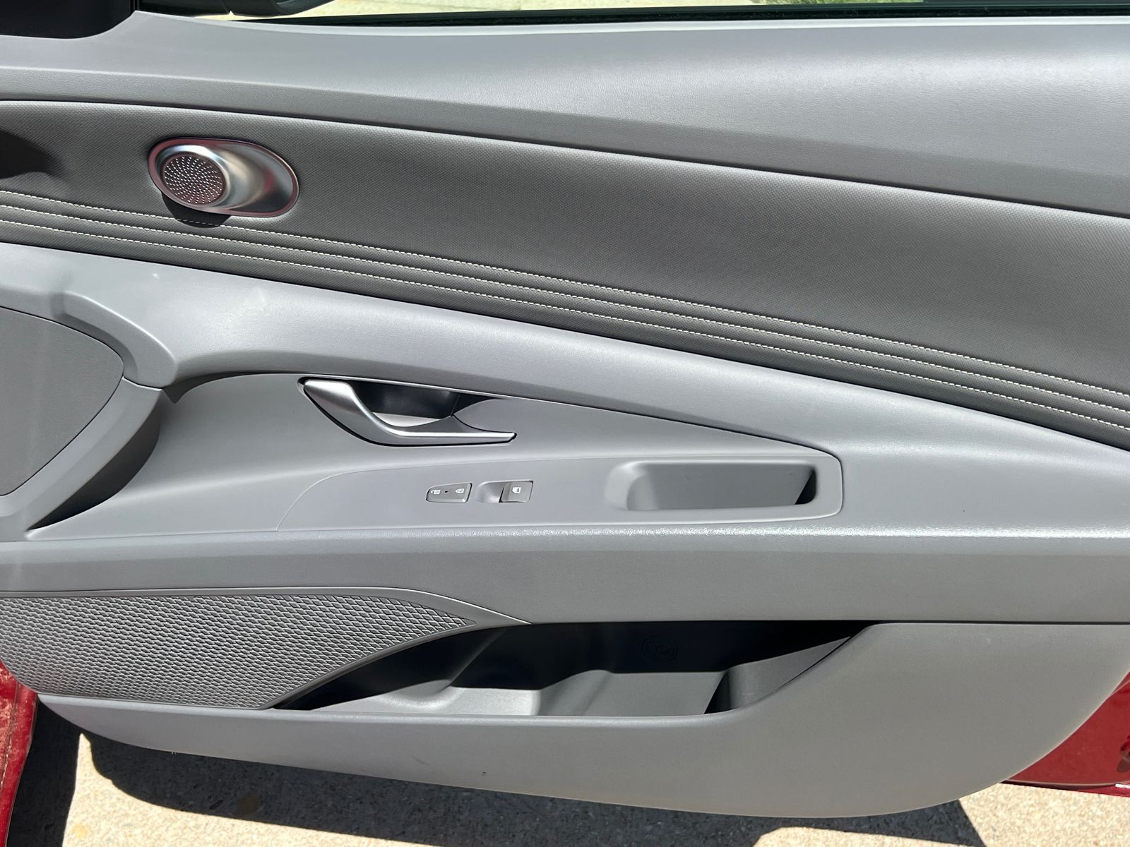 Used 2025 Red Hyundai SEL Sport image 14