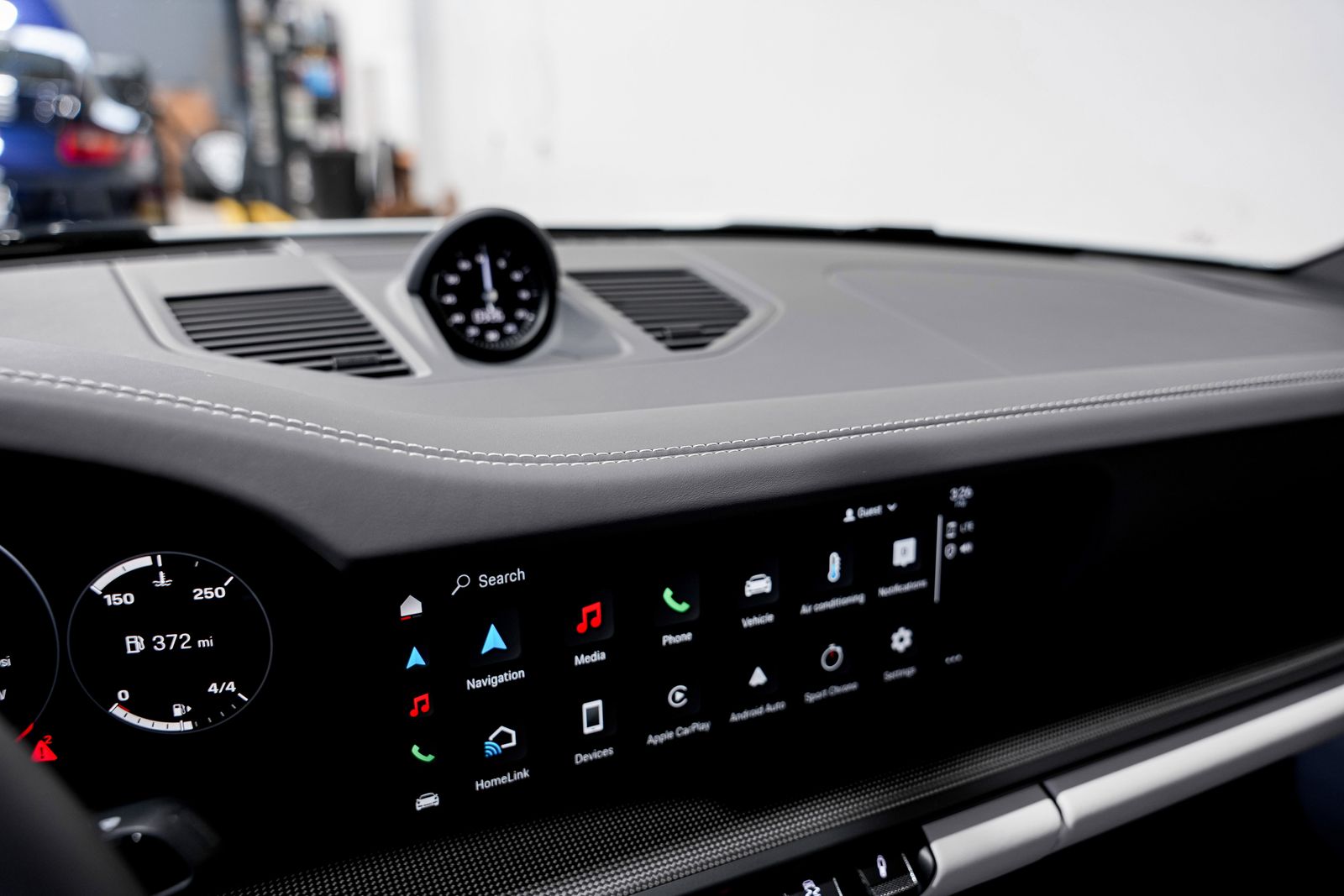 2022 Porsche 911 Carrera GTS — photo 12