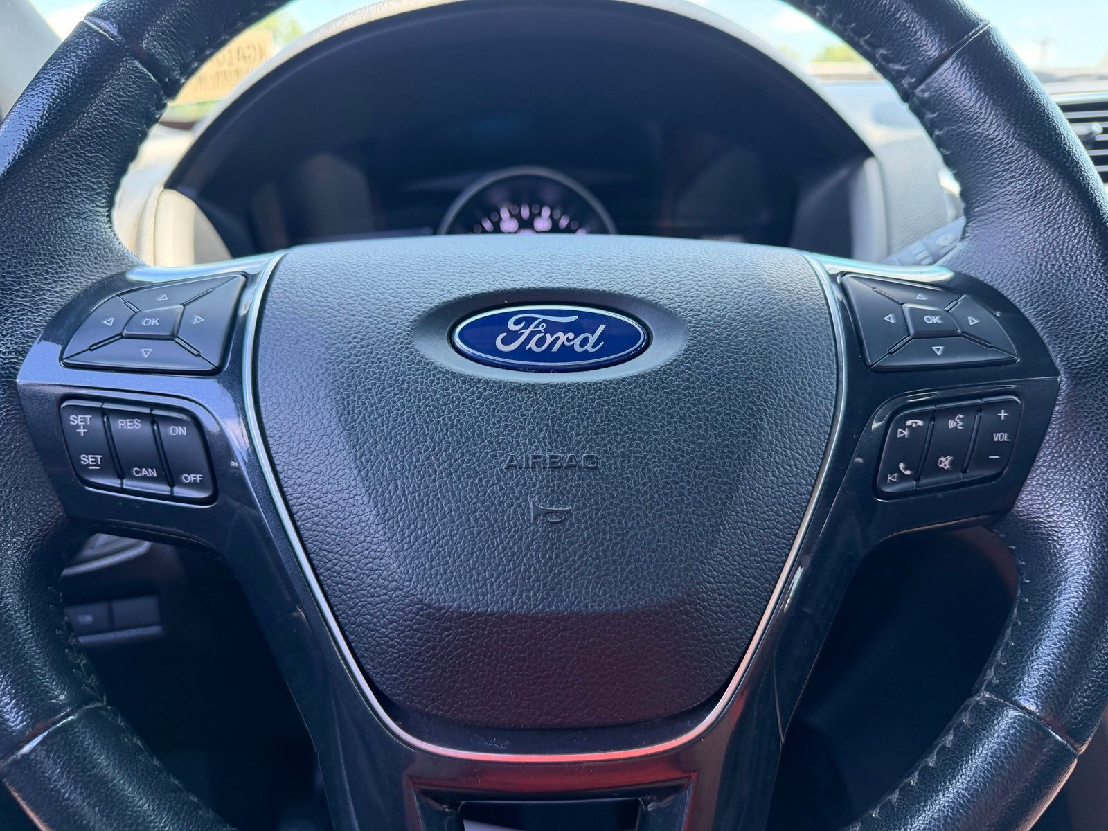 2019 Ford Explorer image 20
