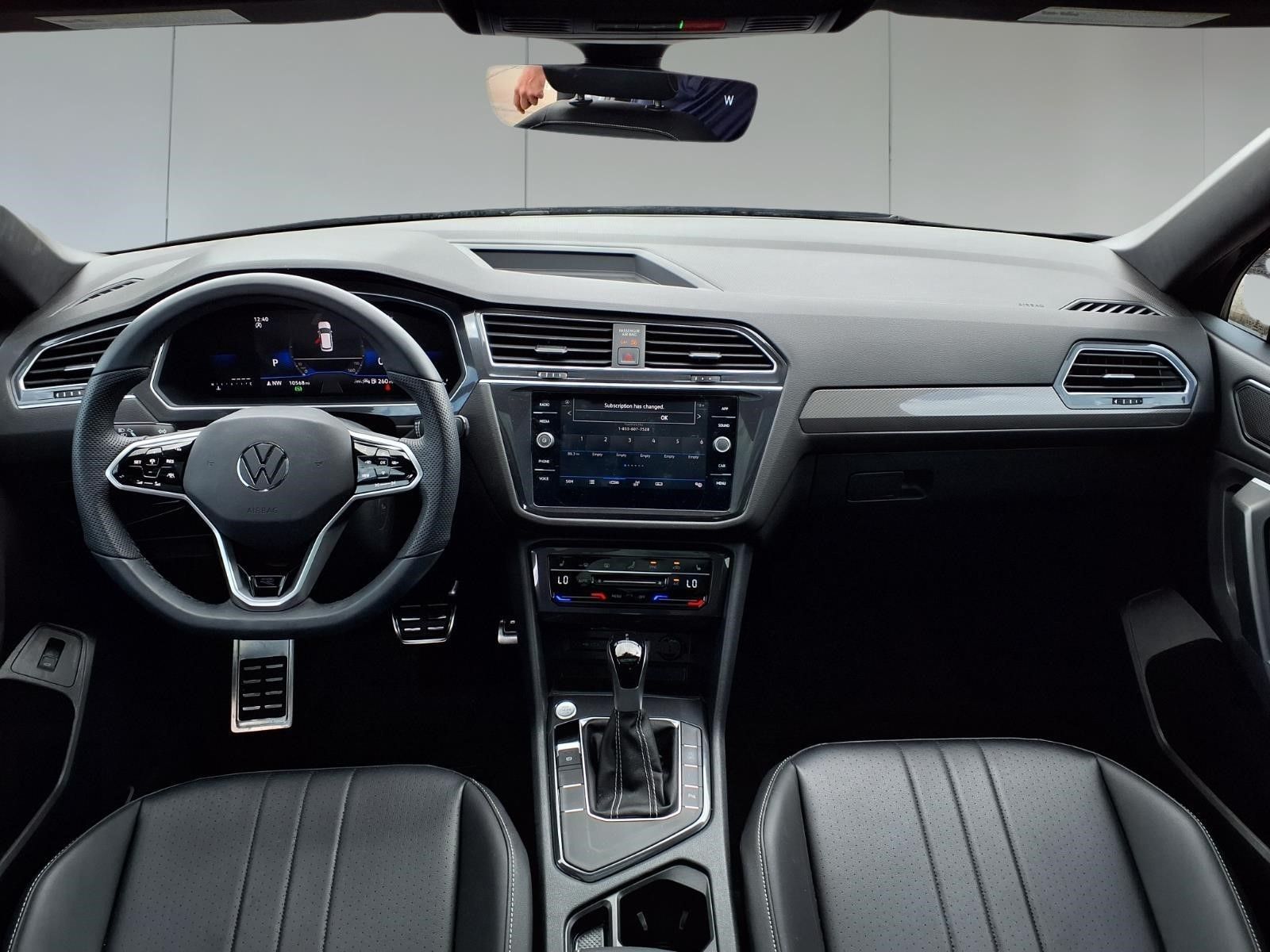 2024 Volkswagen Tiguan 2.0T SE R-Line Black - 11