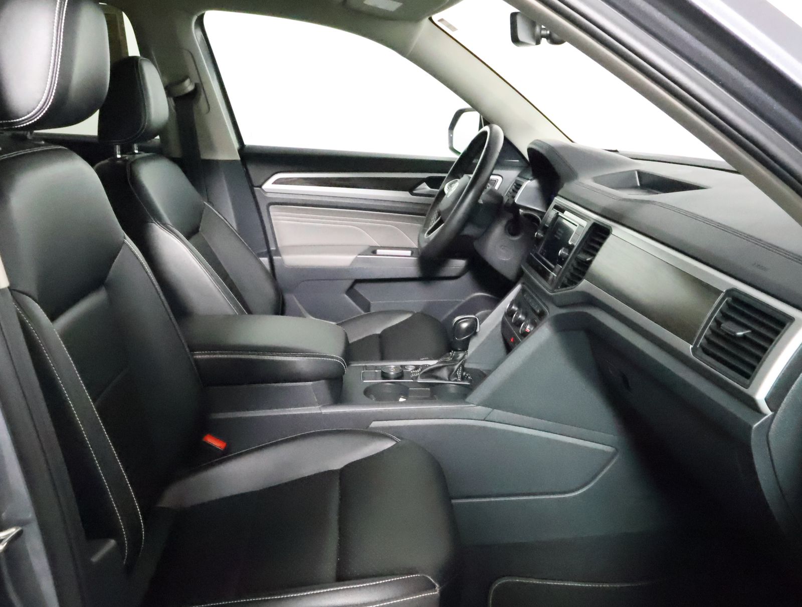 2023 Volkswagen Atlas 2.0T SE photo