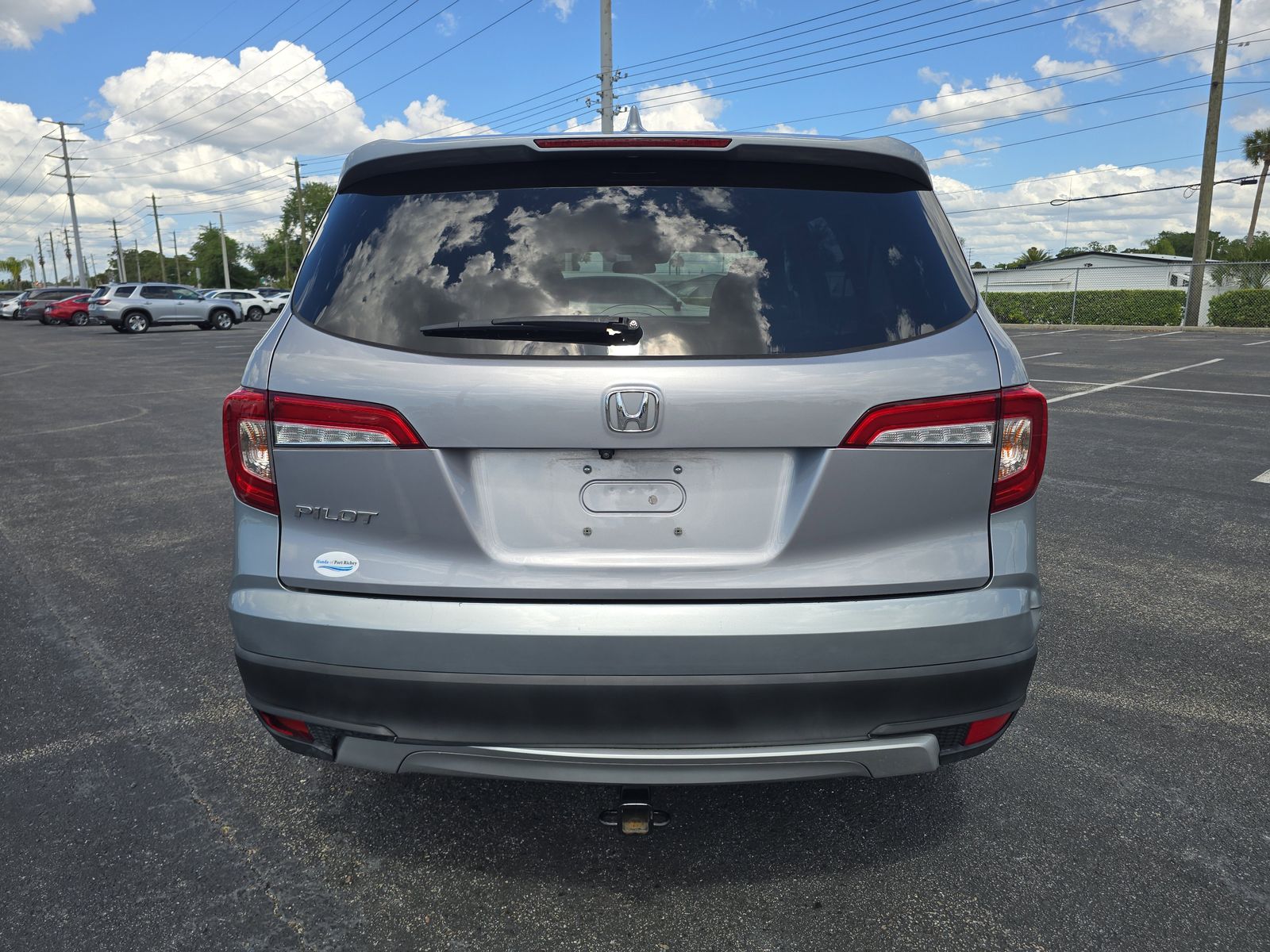 View vehicle photo 3