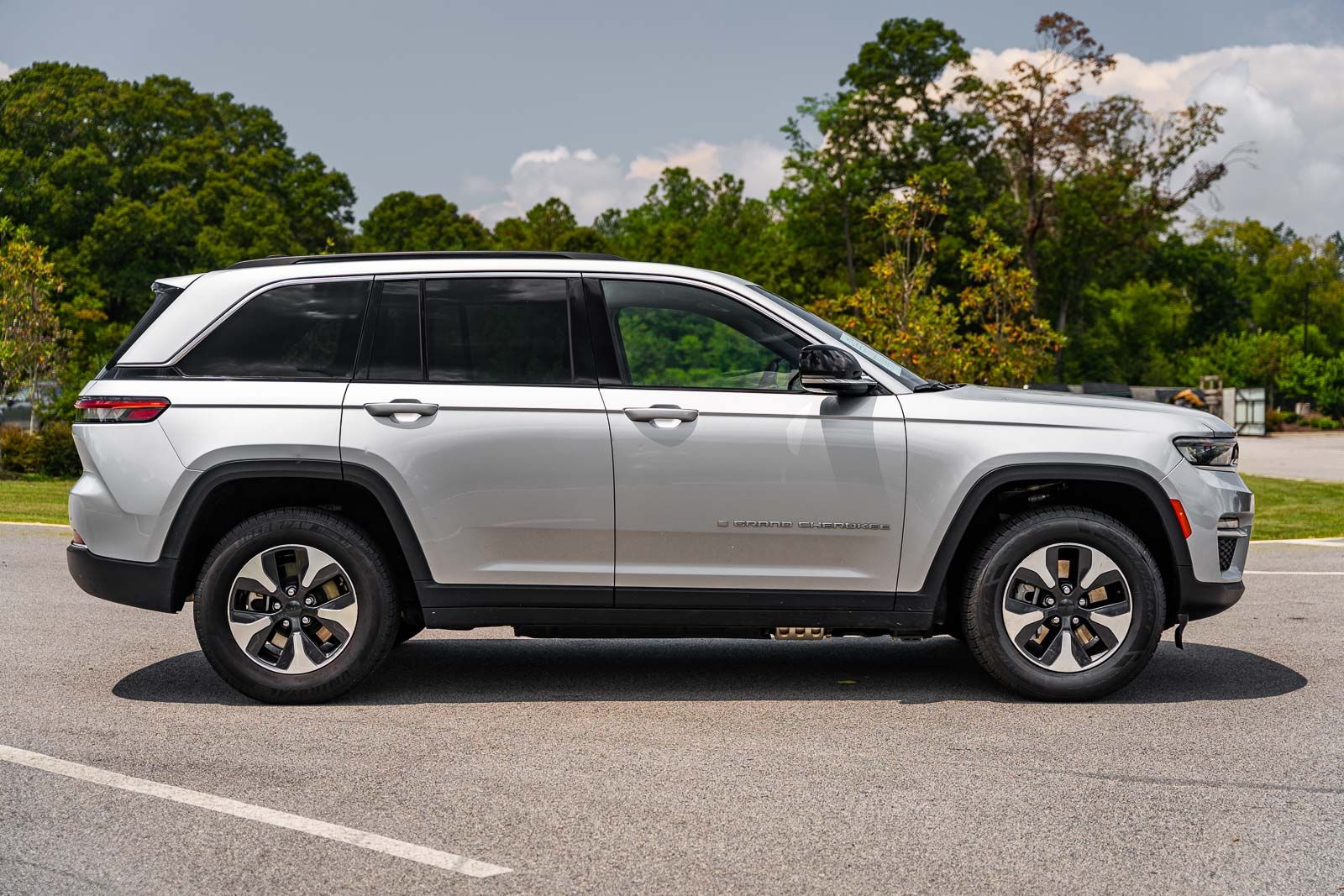 Used 2024 Jeep Grand Cherokee SUV