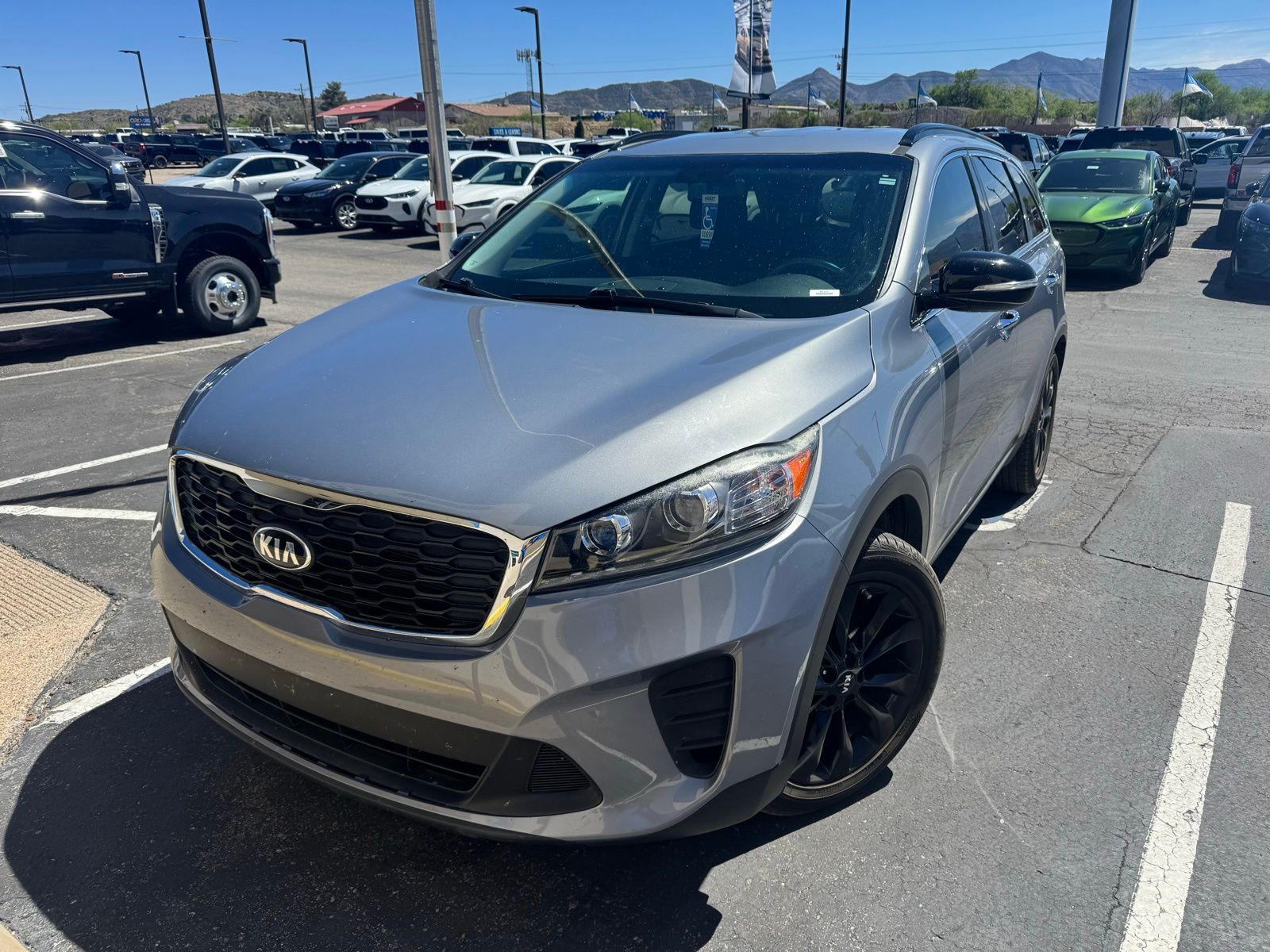 Everlasting Silver 2019 Kia Sorento S V6 FWD SUV / Crossover Front-Wheel Drive 8-Speed Automatic