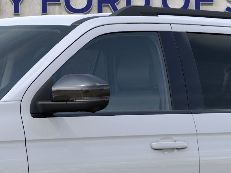 New 2027 Star White Metallic Tri-Coat Ford Platinum image 20