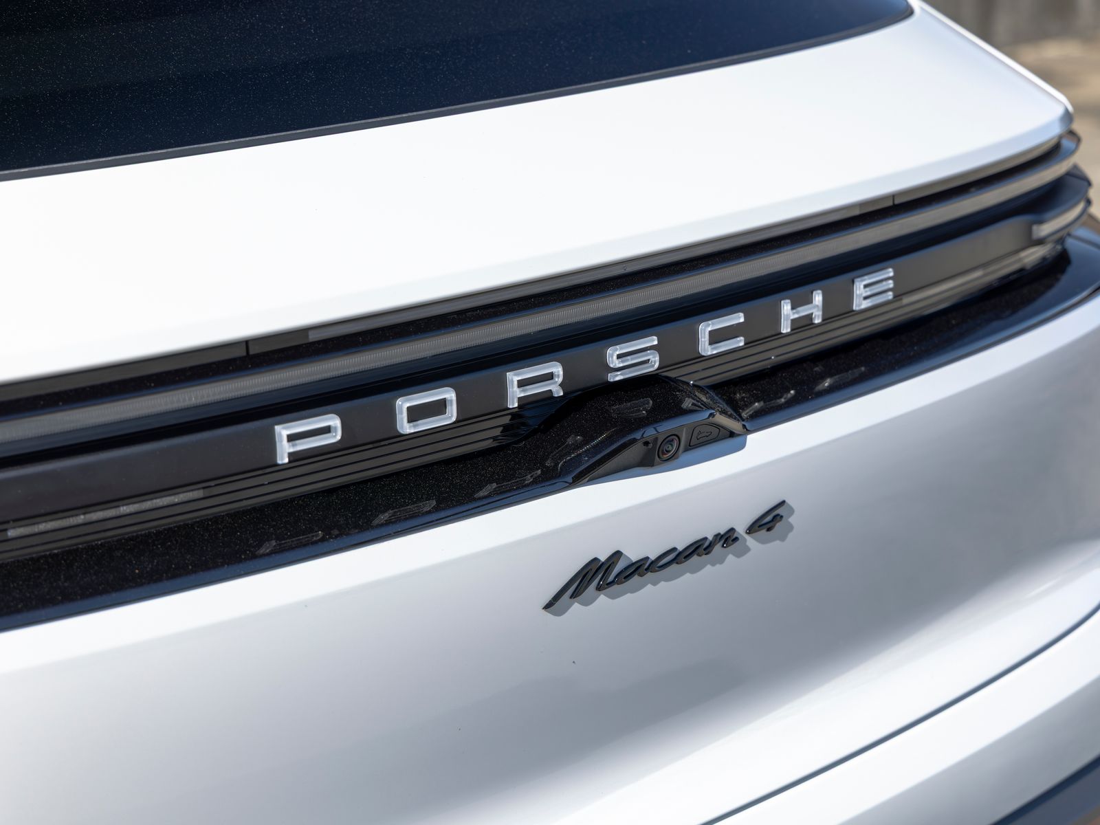 2025 Porsche Macan Base - Photo 19