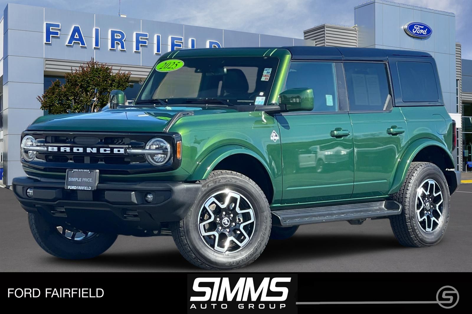 2025 Ford Bronco Outer Banks 4-Door 4WD