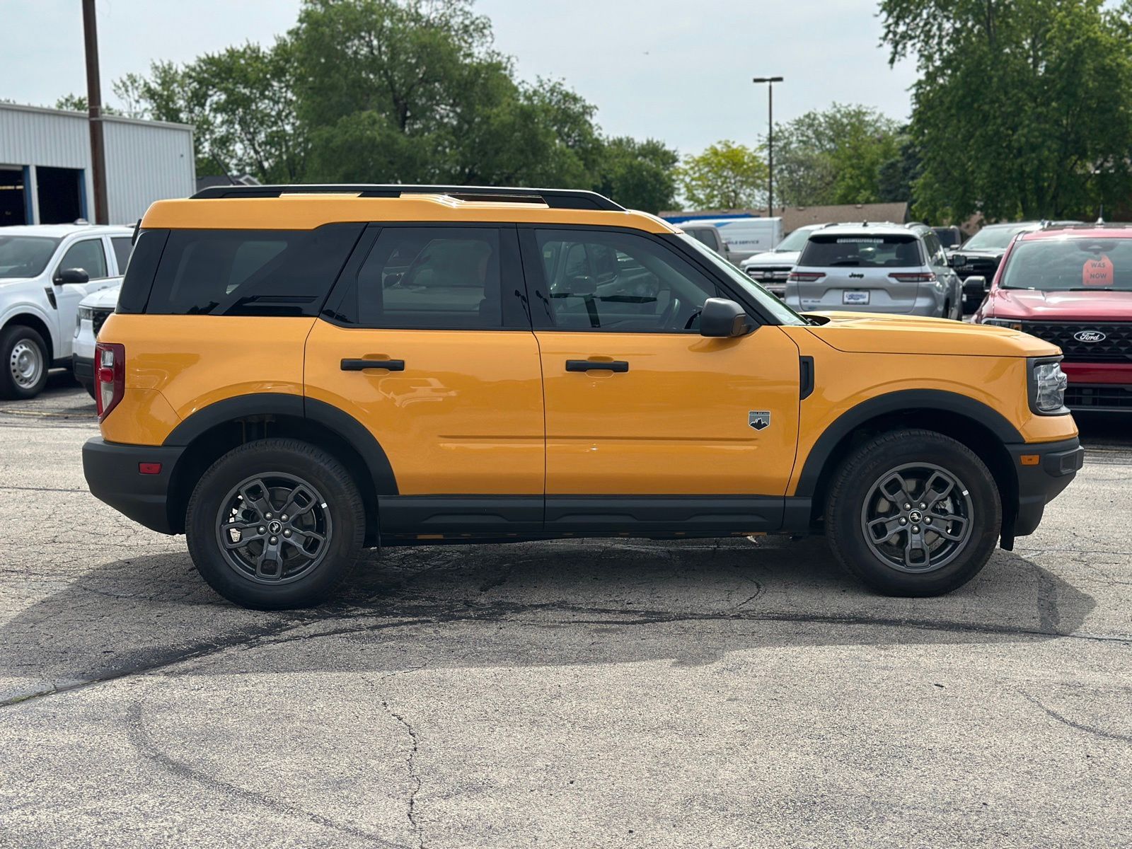 Vehicle Image 2