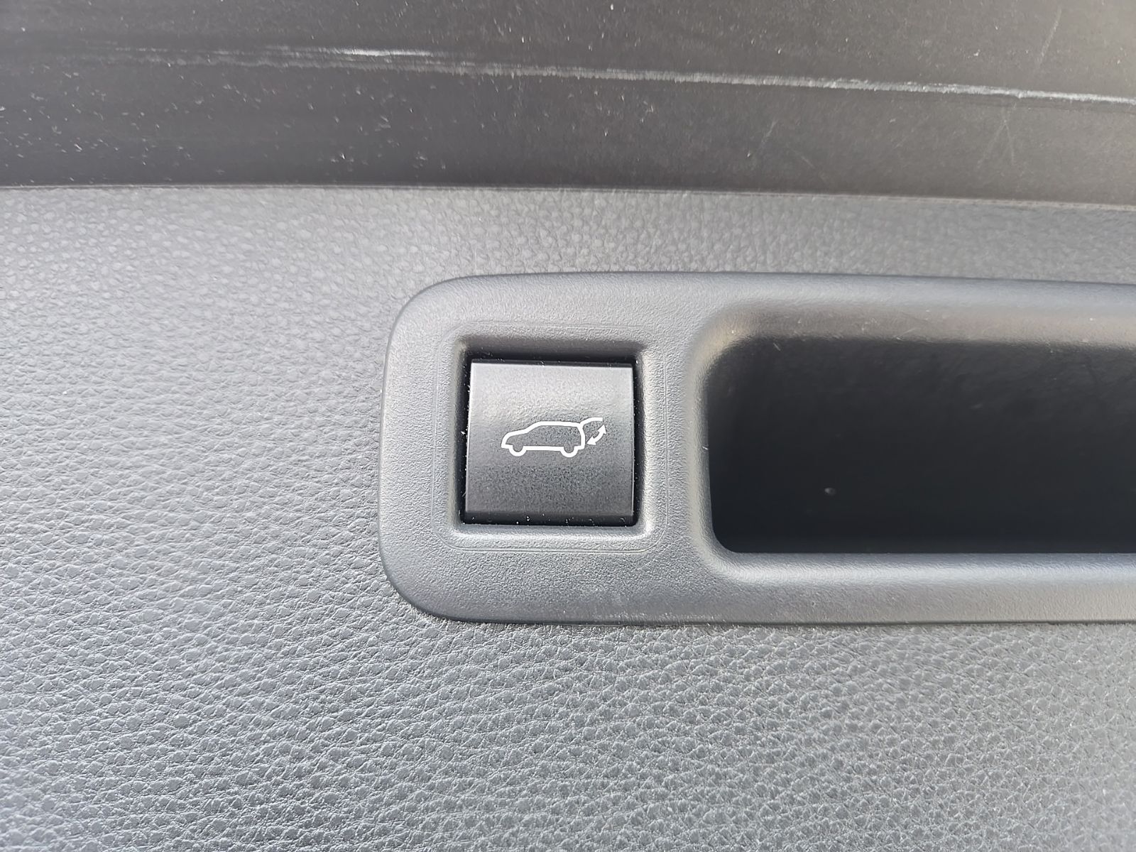 used 2024 Toyota Highlander Hybrid car, priced at $48,430