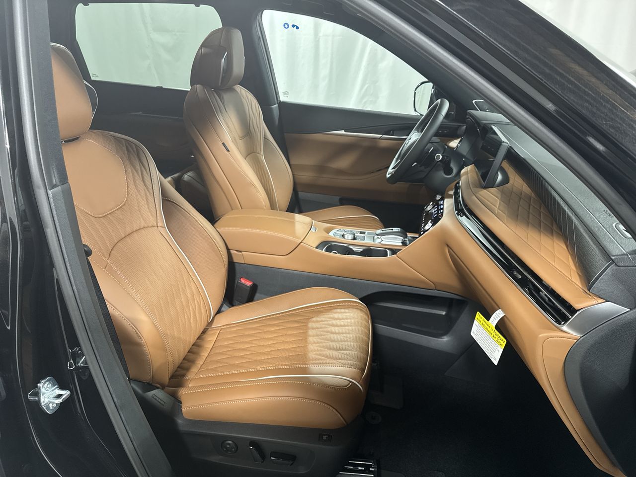 2026 Infiniti QX60 Autograph photo 22