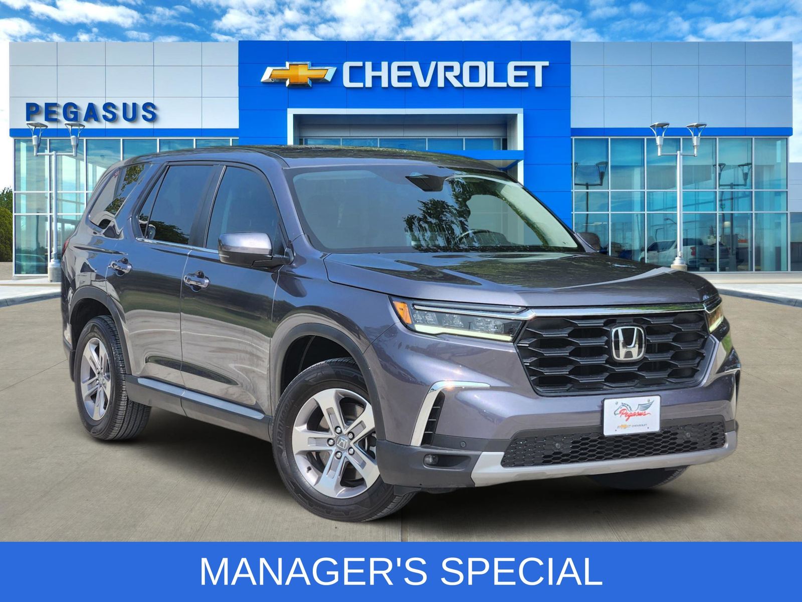 Gray (Modern Steel Metallic) 2025 Honda Pilot SUV / Crossover Front-Wheel Drive Automatic