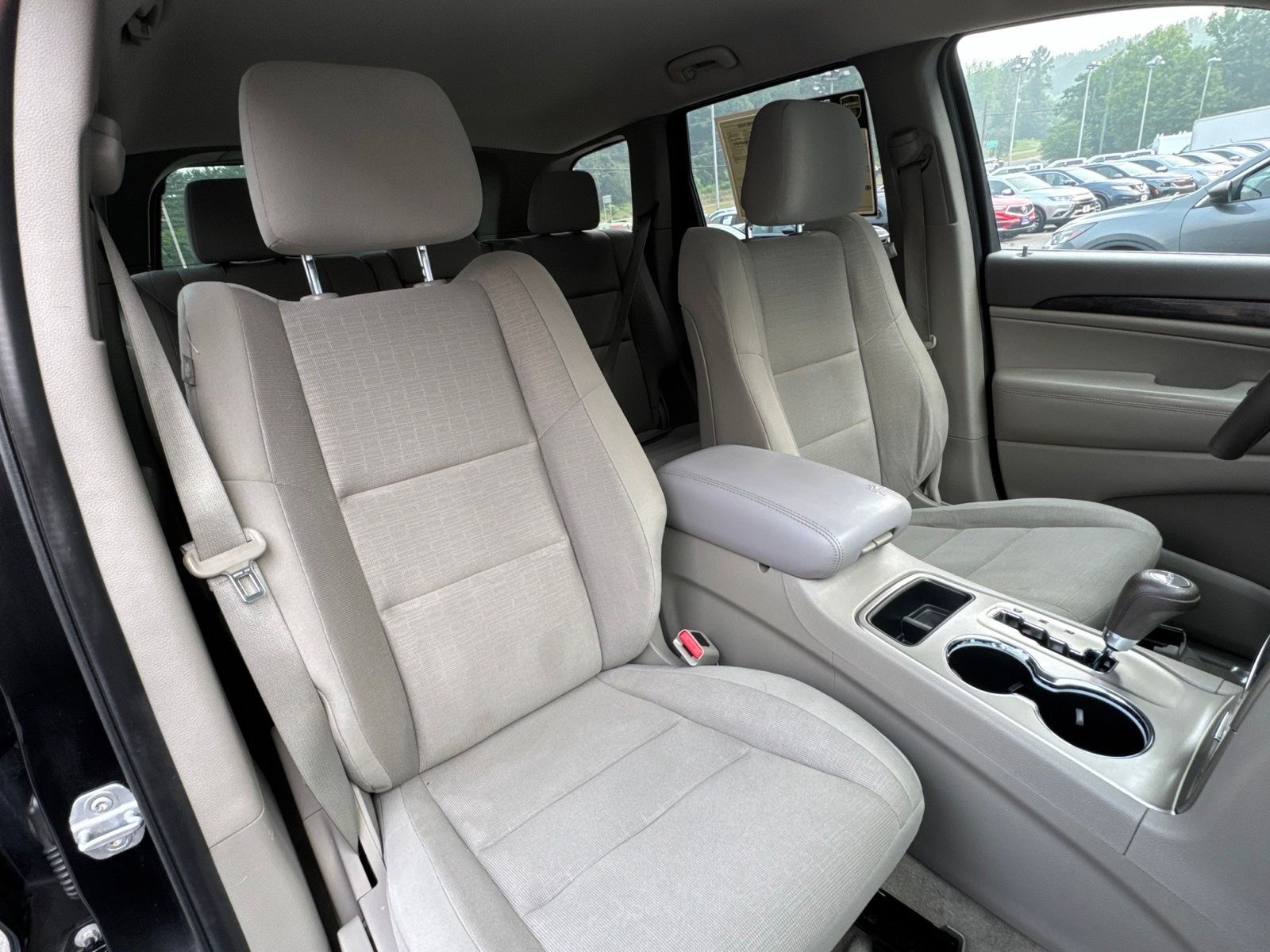 Used 2012 Brilliant Black Crystal Pearlcoat Jeep Laredo image 36