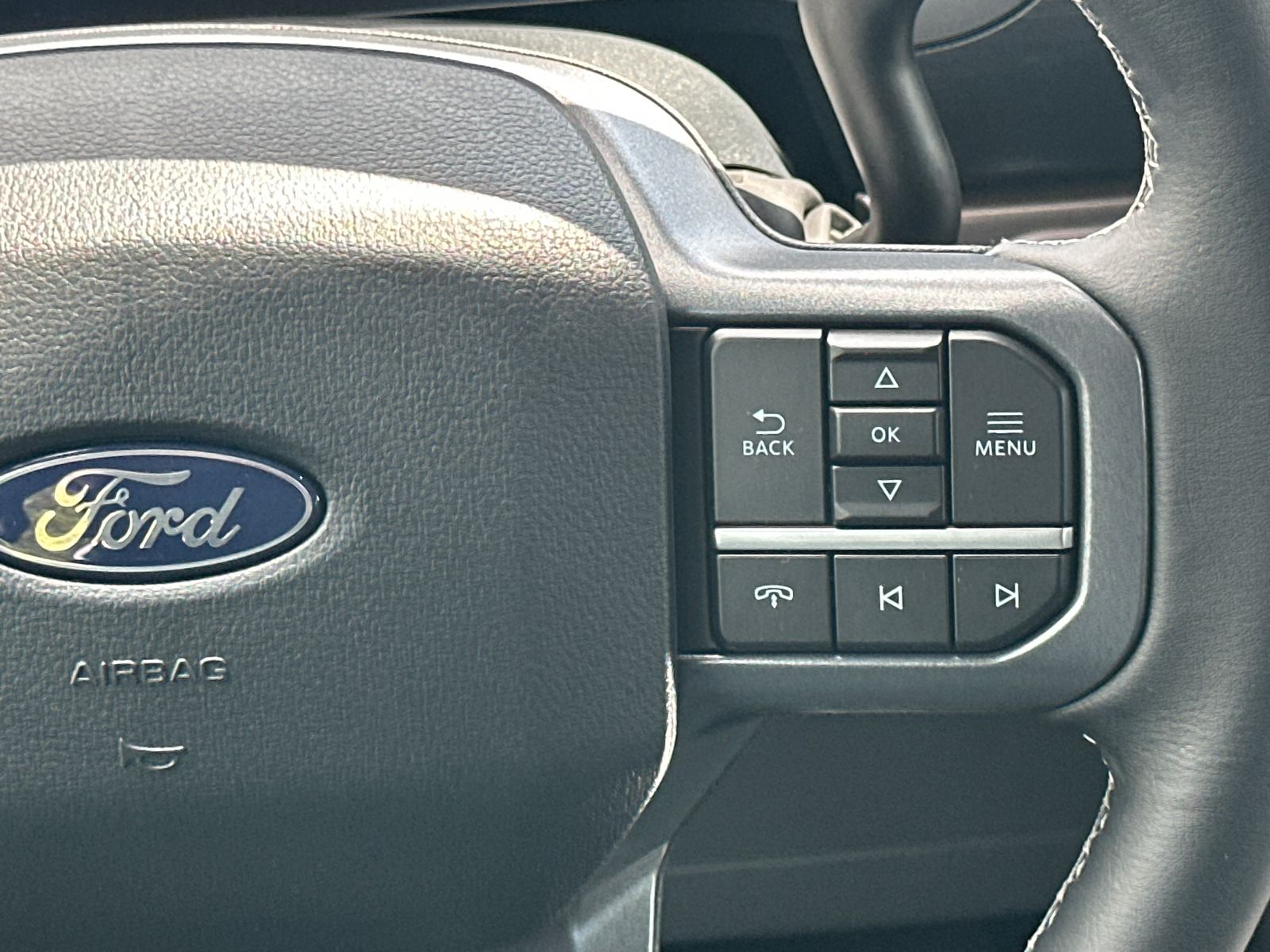 New 2026 Oxford White Ford XLT image 26