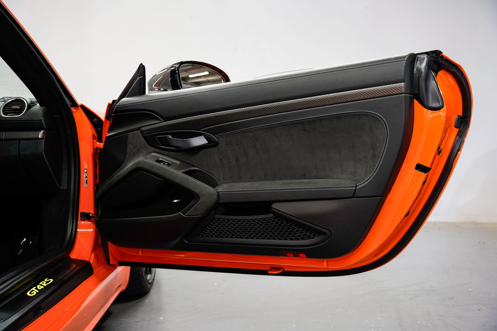 2023 Porsche 718 Cayman GT4 RS — photo 21