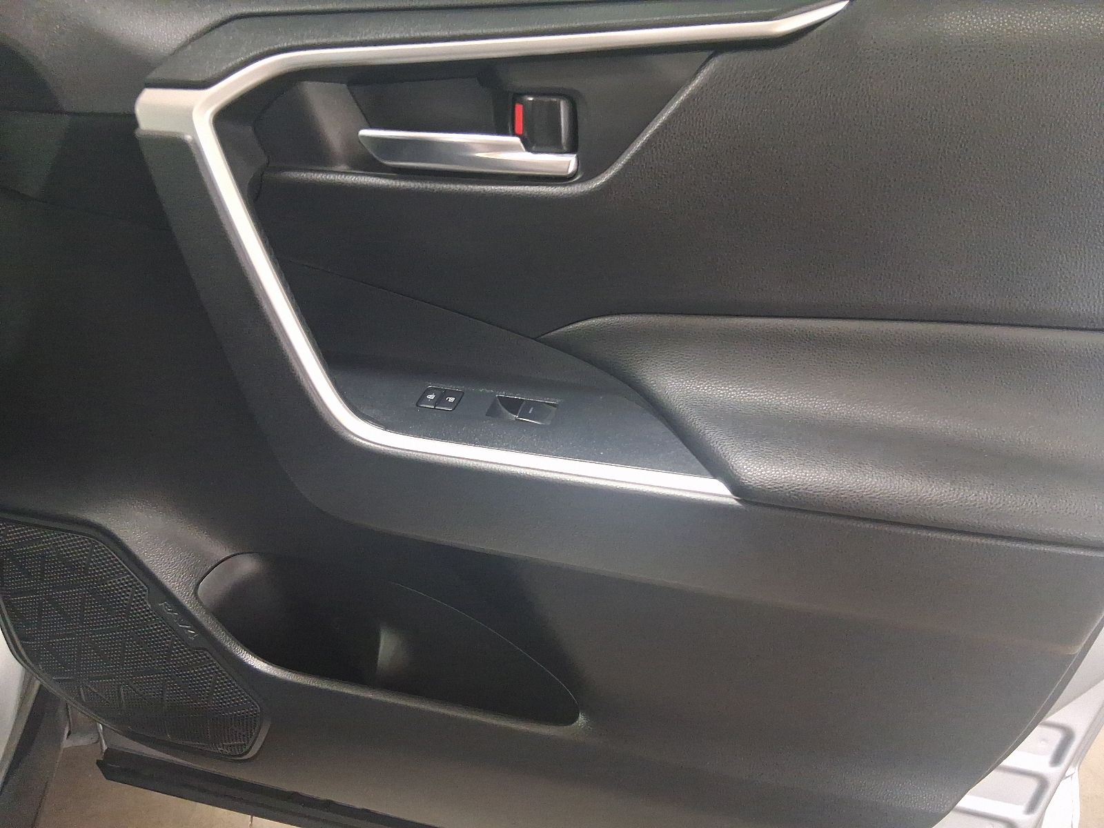 Used Car 2022 Toyota Rav4 Hybrid  Se For Sale Under $30,000 In Austin, Texas
