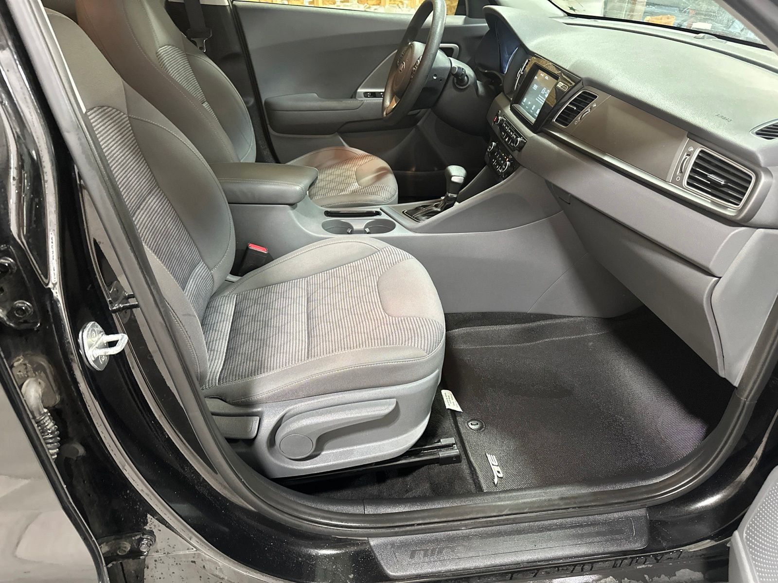 Used Car 2019 Kia Niro  Lx For Sale Under $20,000 In Austin, Texas