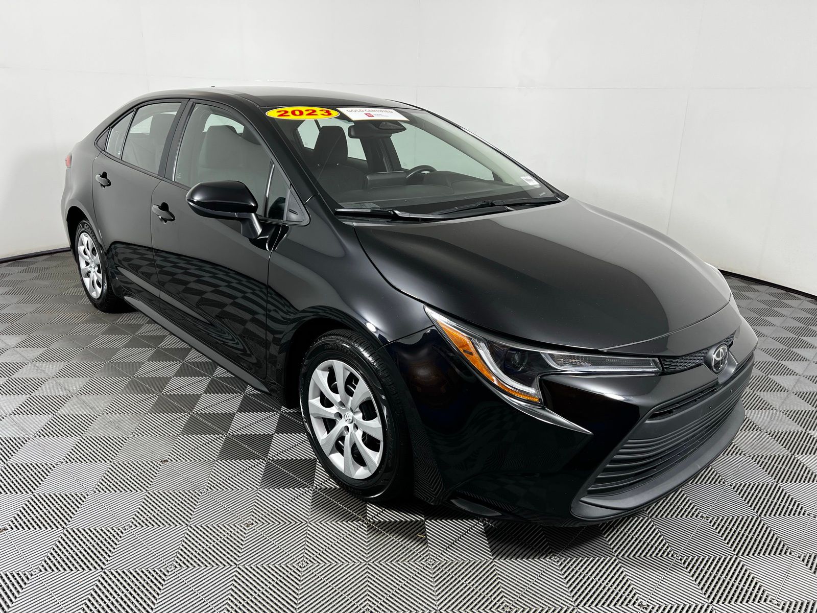 2023 Toyota Corolla LE 3