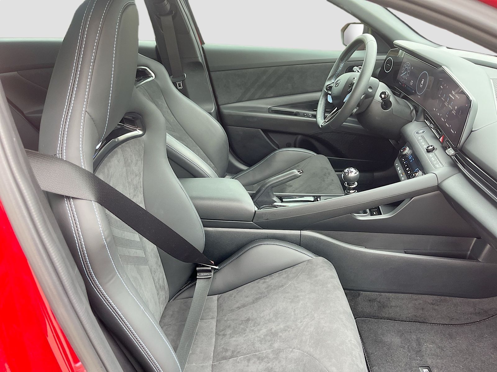 Used 2025 Red Hyundai Base image 28
