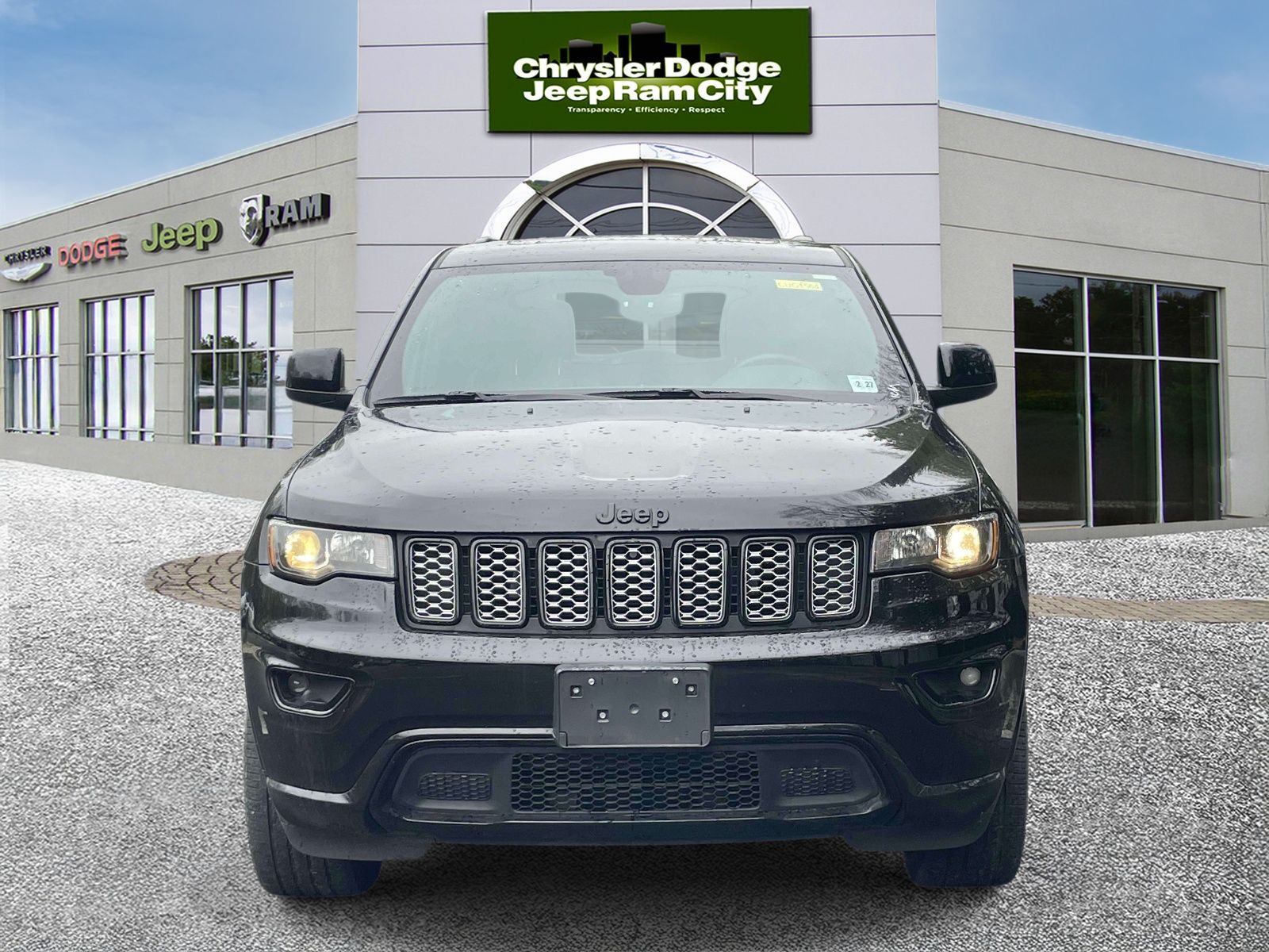 View vehicle photo 2