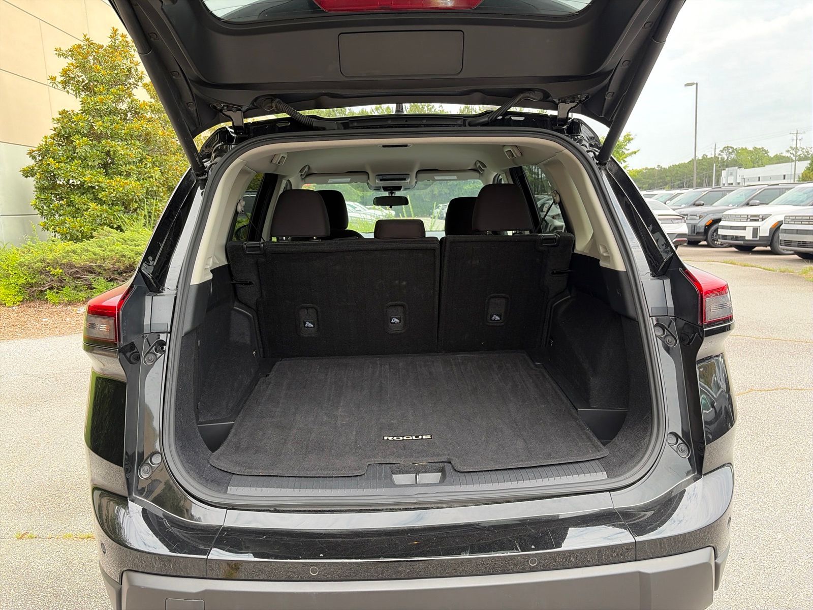 Used 2025 Black Nissan SV image 11
