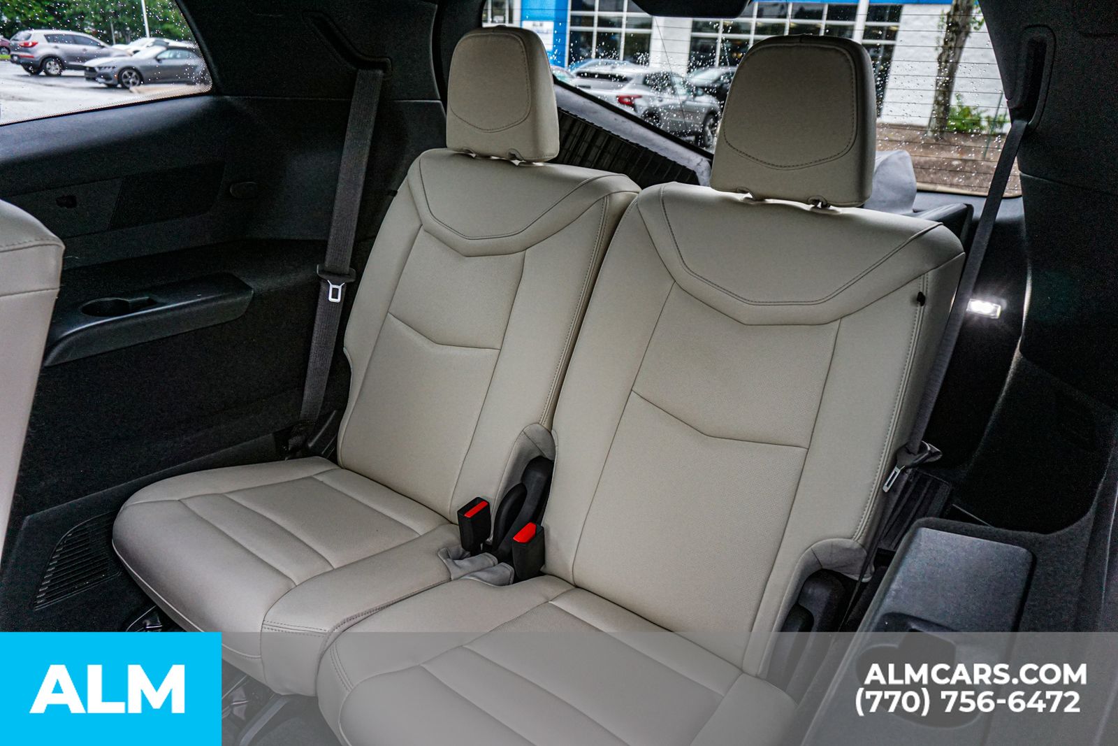 Used 2023 White Cadillac Sport image 23