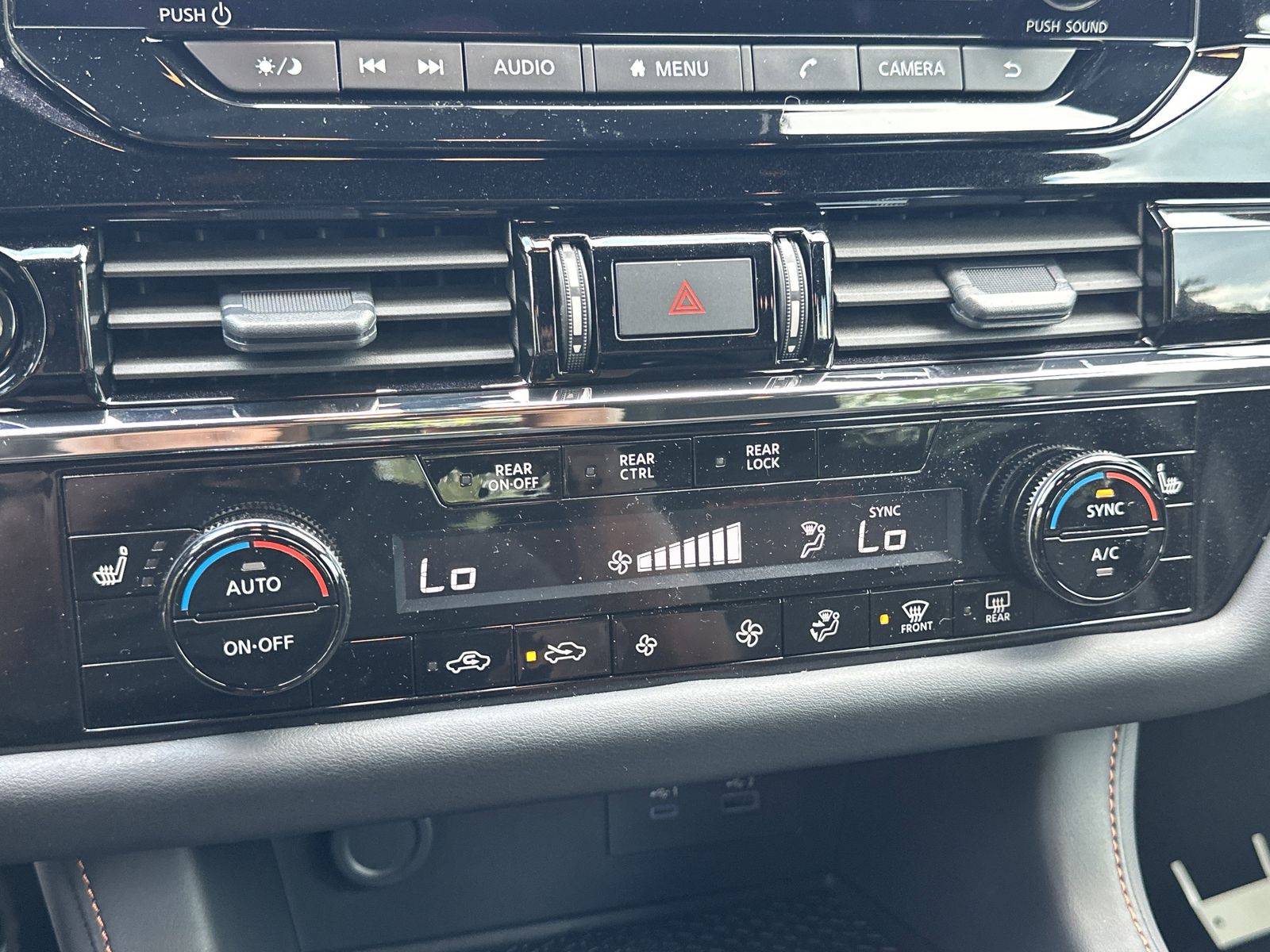 2025 Nissan Pathfinder Rock Creek photo 6