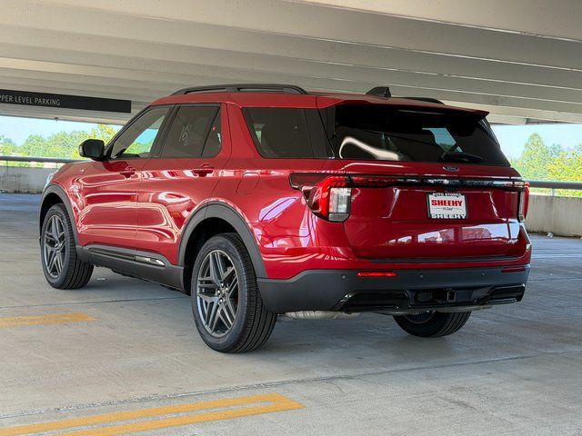 New 2026 Rapid Red Metallic Tinted Clearcoat Ford ST-Line image 4