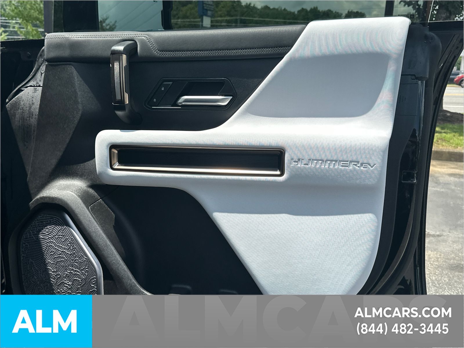 Used 2025 Black GMC 2X image 16