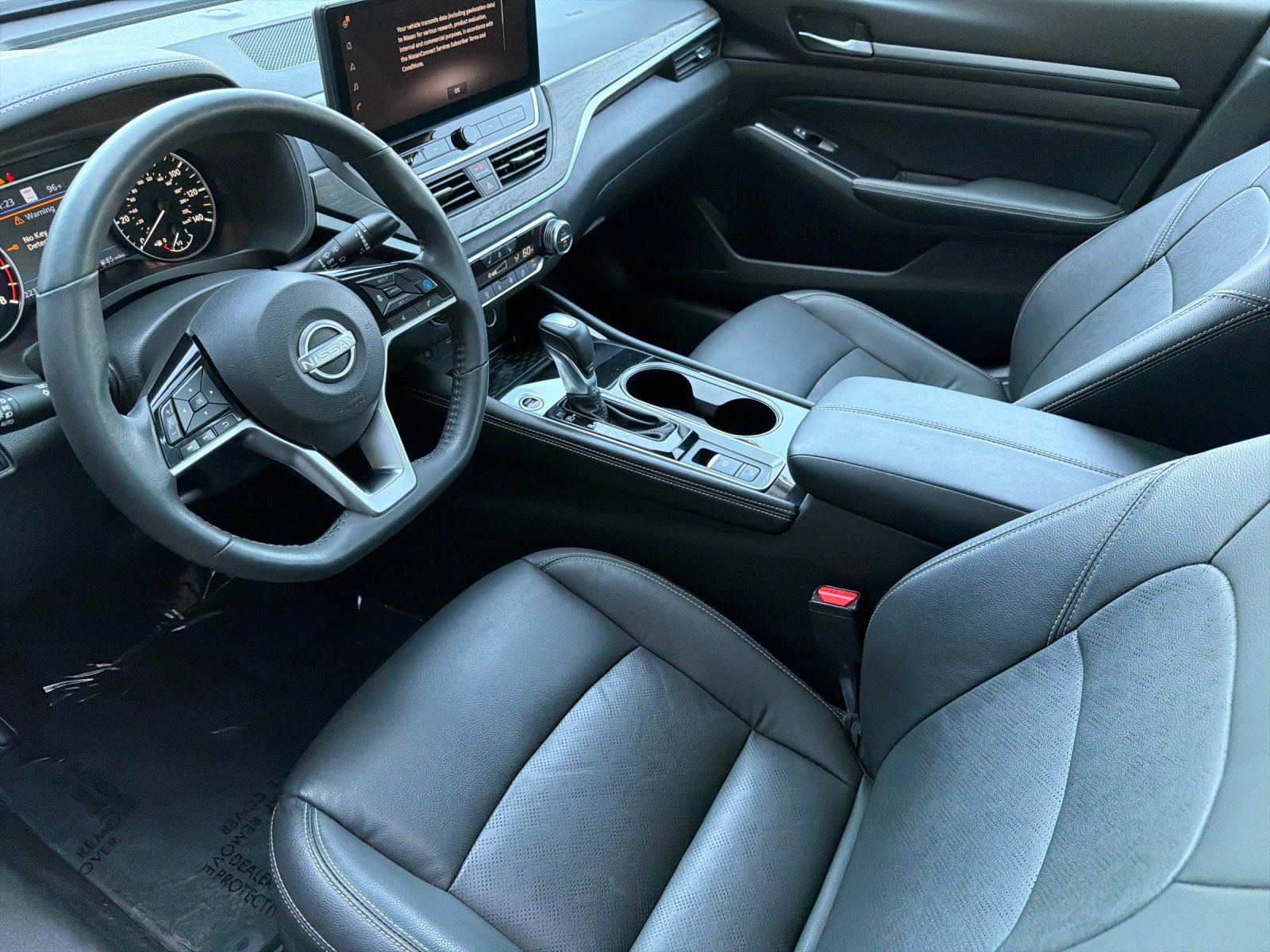 2024 Nissan Altima 2.5 SL — full photo 10 of 27