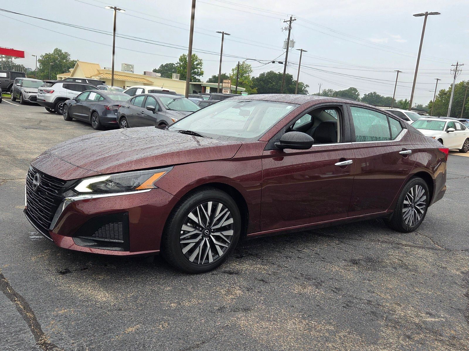 Used 2025 Red Nissan 2.5 SV image 3