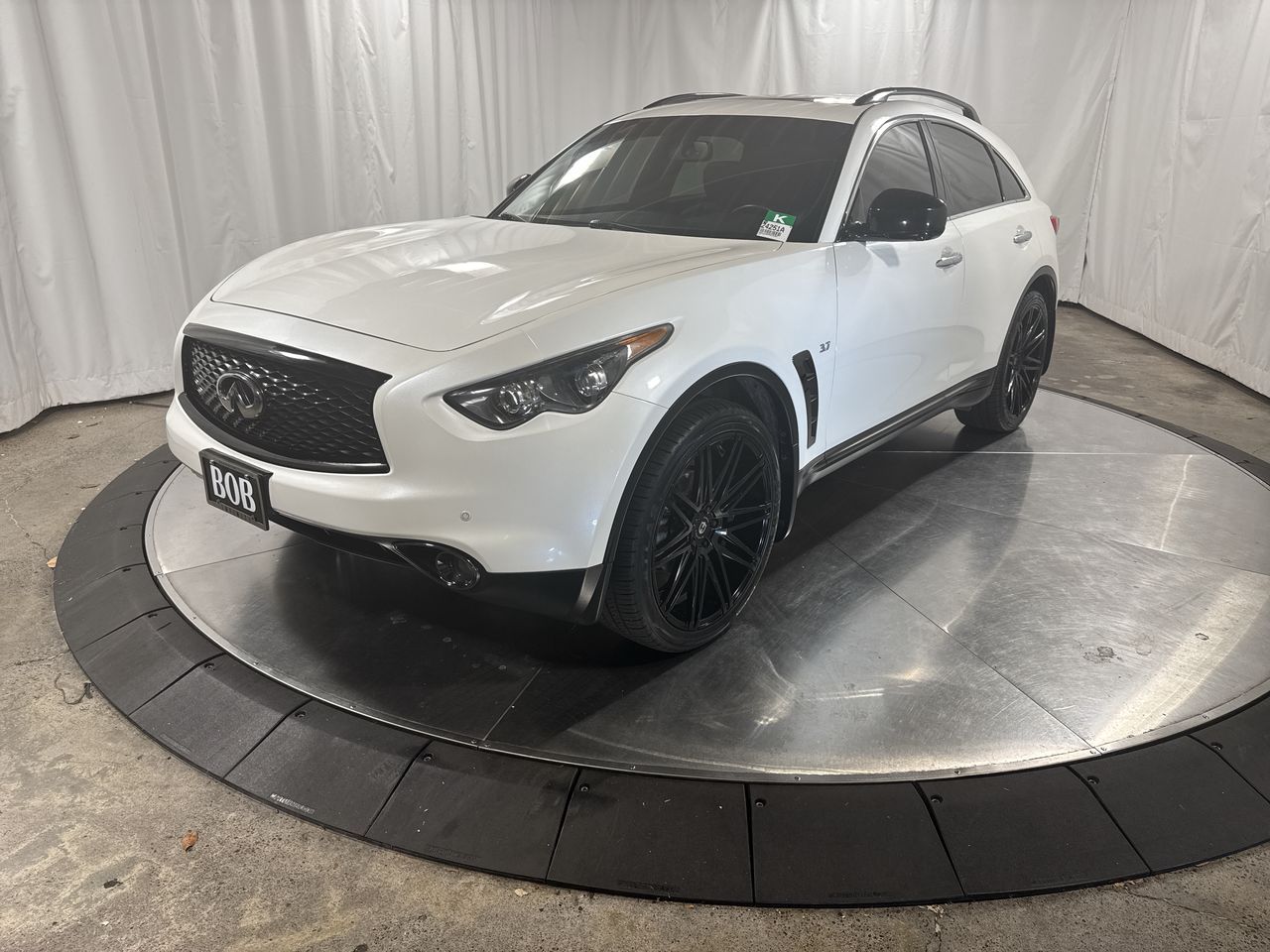 2017 INFINITI QX70 Base