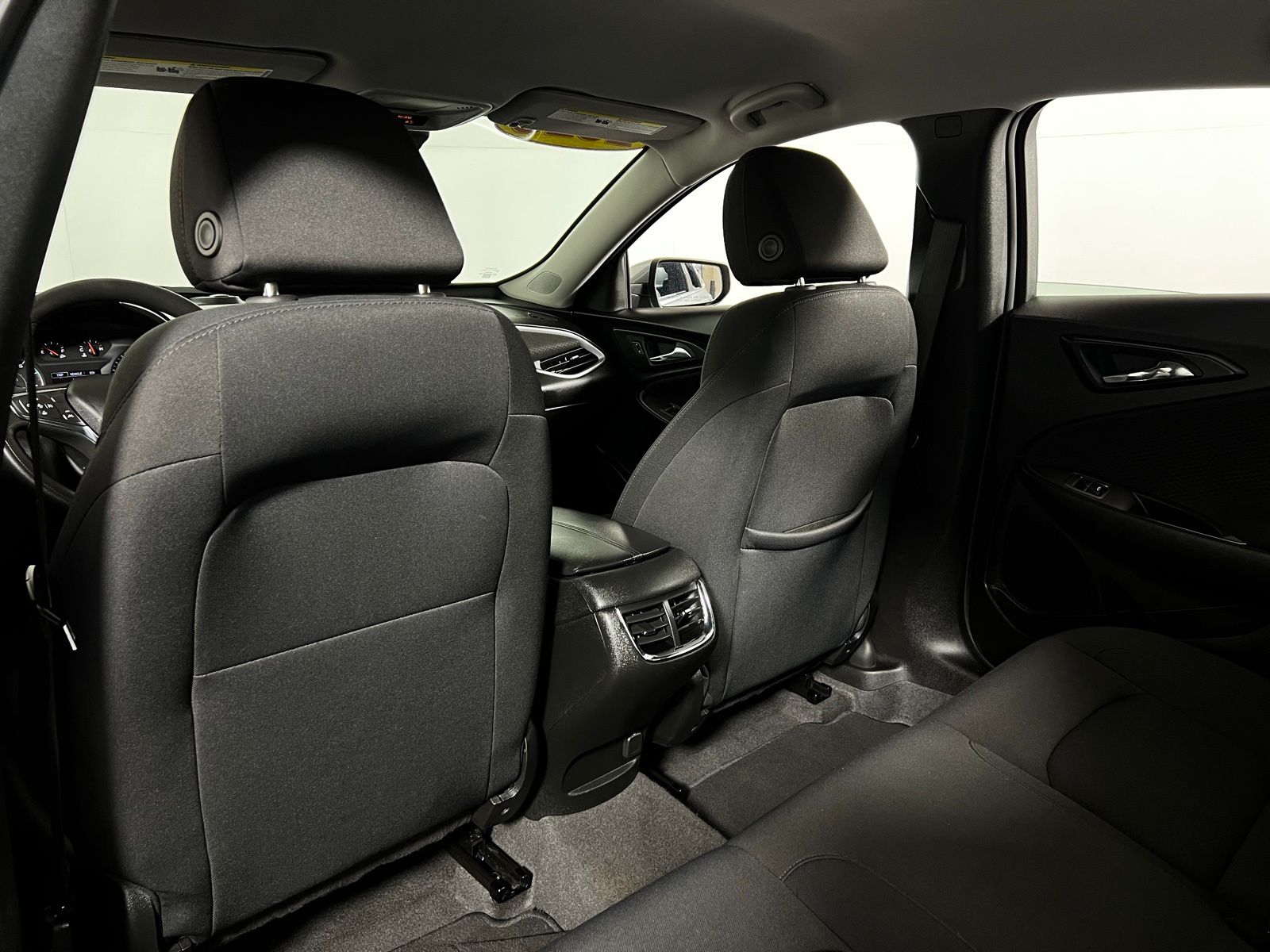 Thumbnail: 2023 Chevrolet Malibu - 21