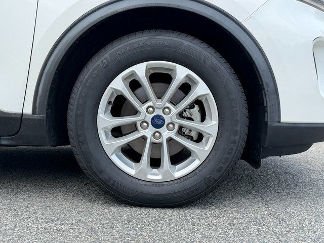 Certified Used 2020 Oxford White Ford SE image 26