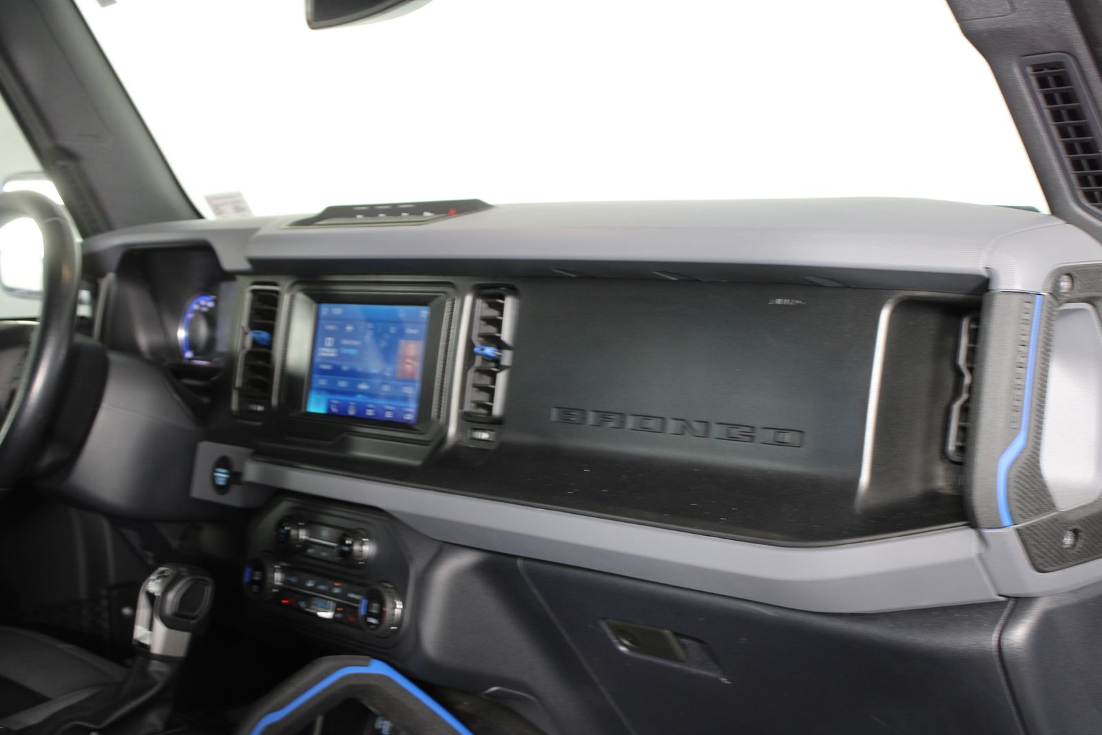 Used 2023 Gray Ford Black Diamond image 28
