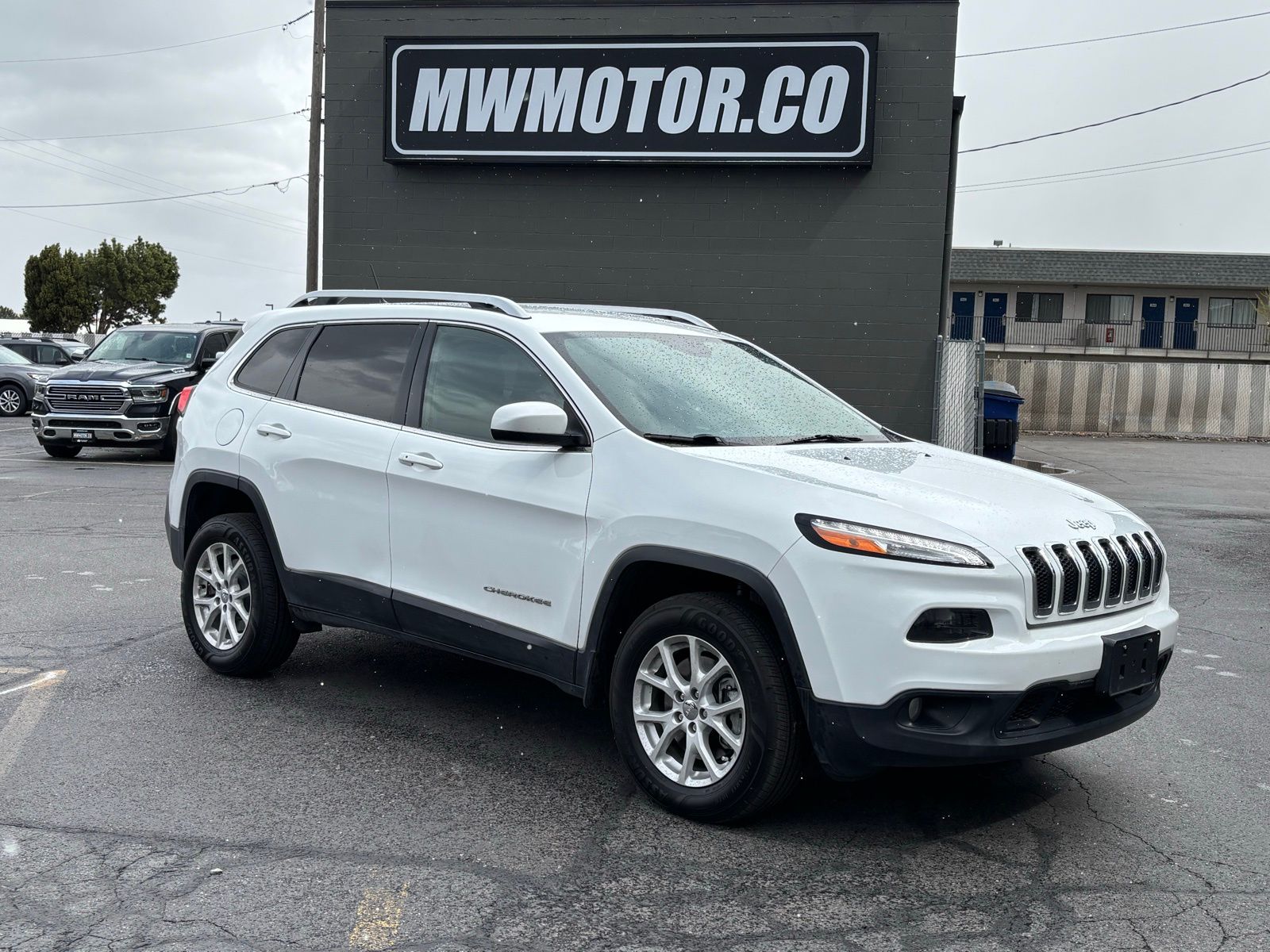 Bright White Clearcoat 2015 Jeep Cherokee Latitude 4WD SUV / Crossover Four-Wheel Drive 9-Speed Automatic