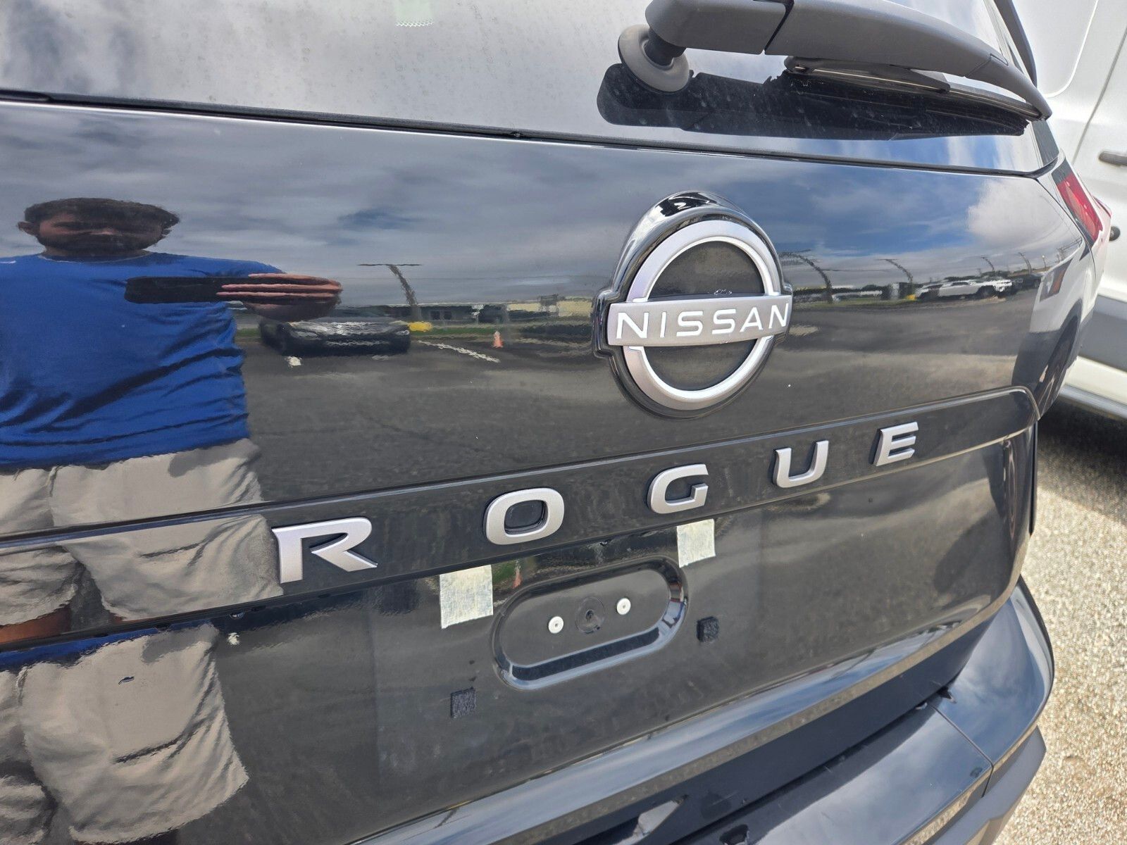 Used 2025 Black Nissan SV image 8