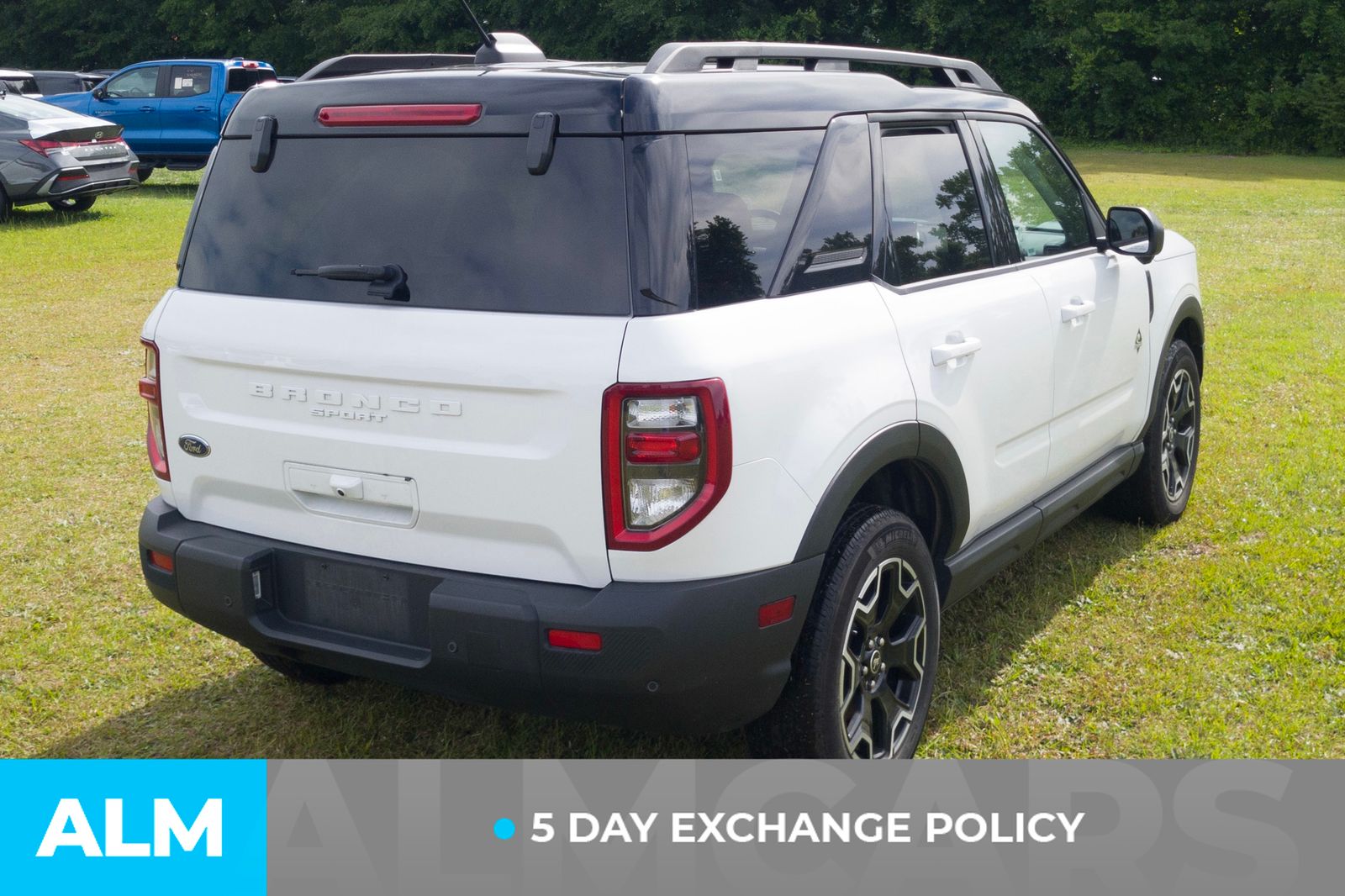 Used 2025 Oxford White Ford Outer Banks image 4