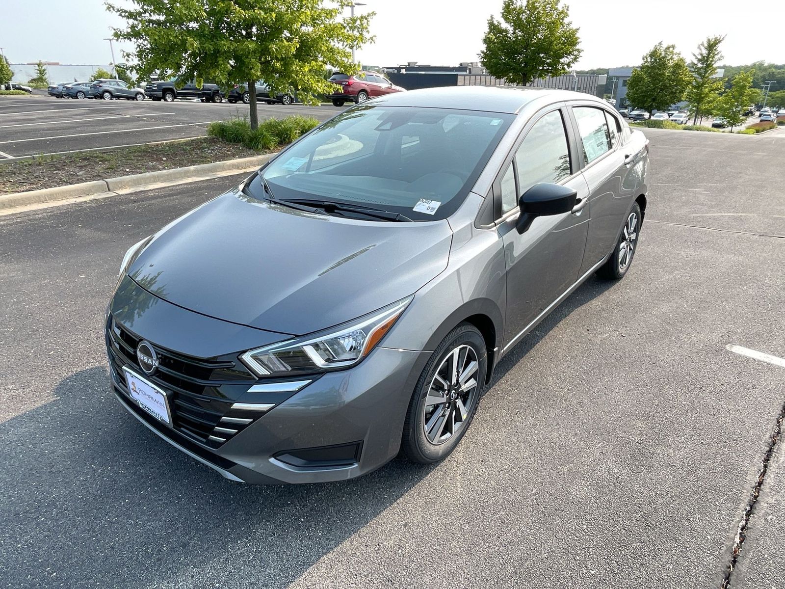 2024 Nissan Versa 1.6 S 25