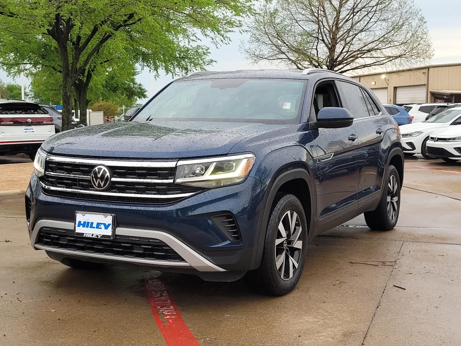 View vehicle photo 3