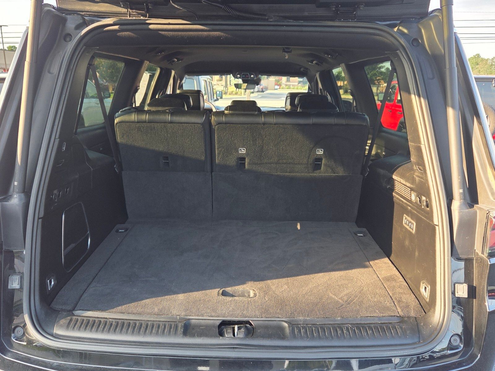 Used 2024 Black Jeep Series II image 12