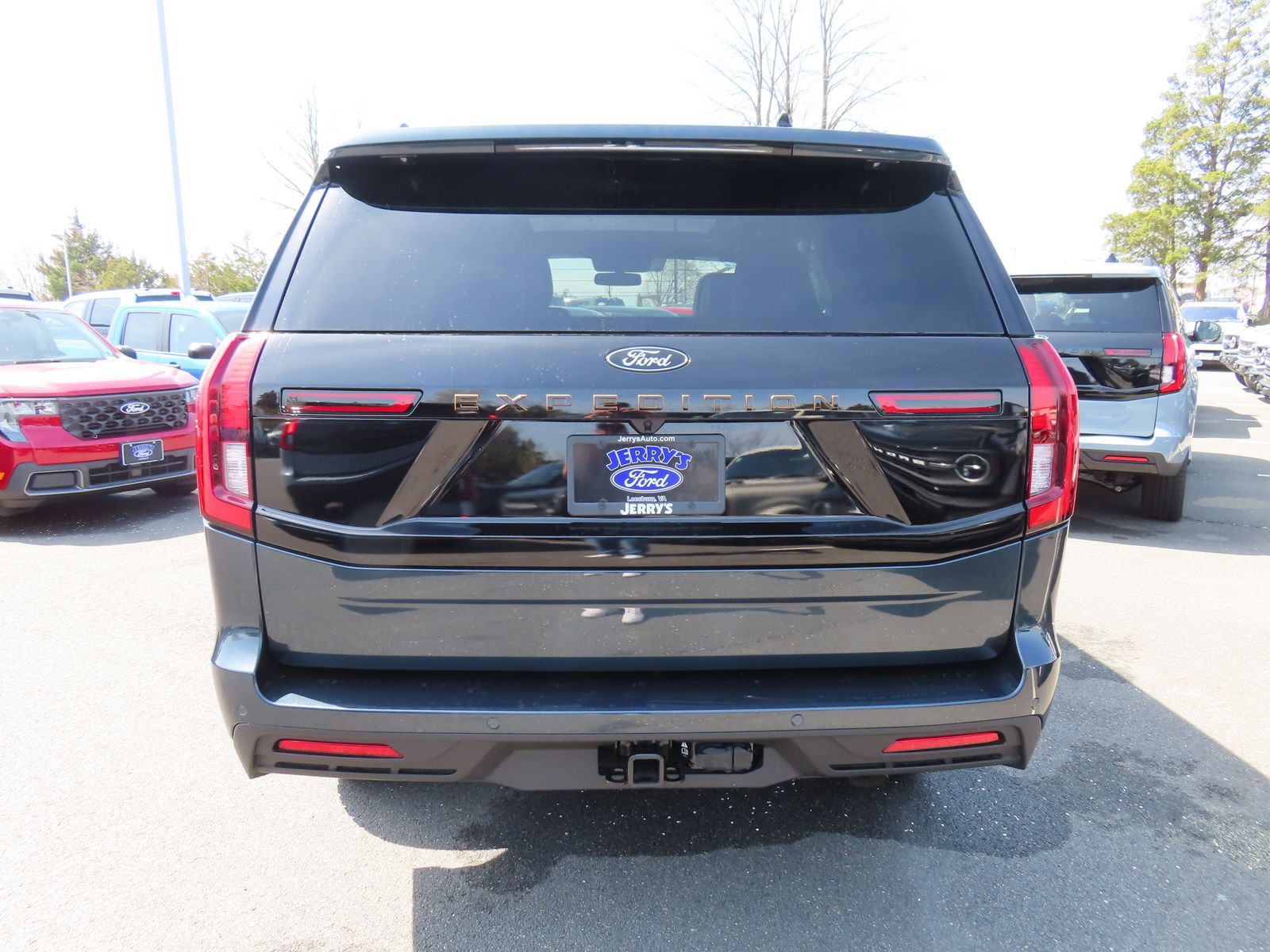 View vehicle photo 5