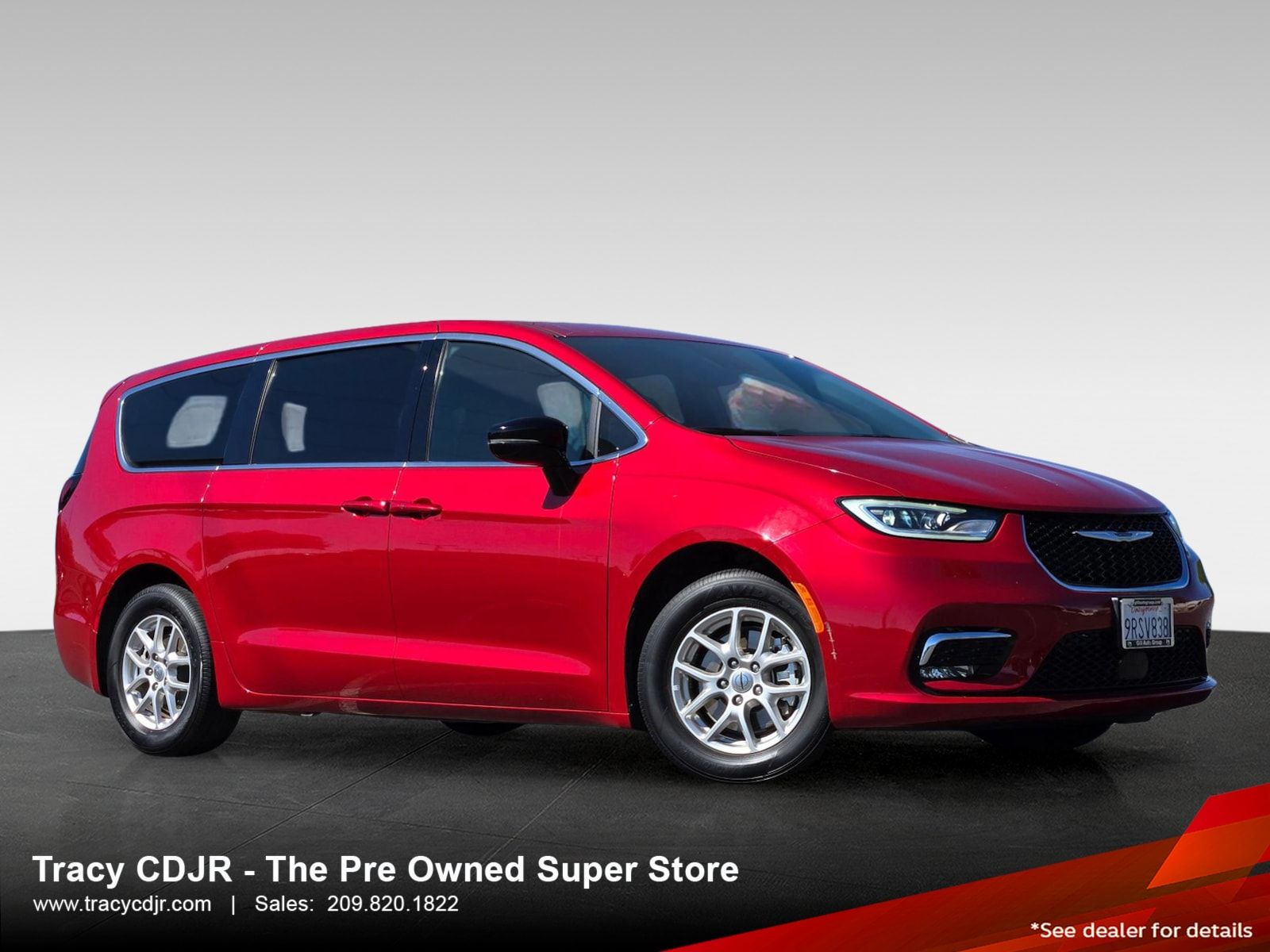 Red Hot Pearlcoat 2025 Chrysler Pacifica Minivan Front-Wheel Drive 9-Speed Automatic