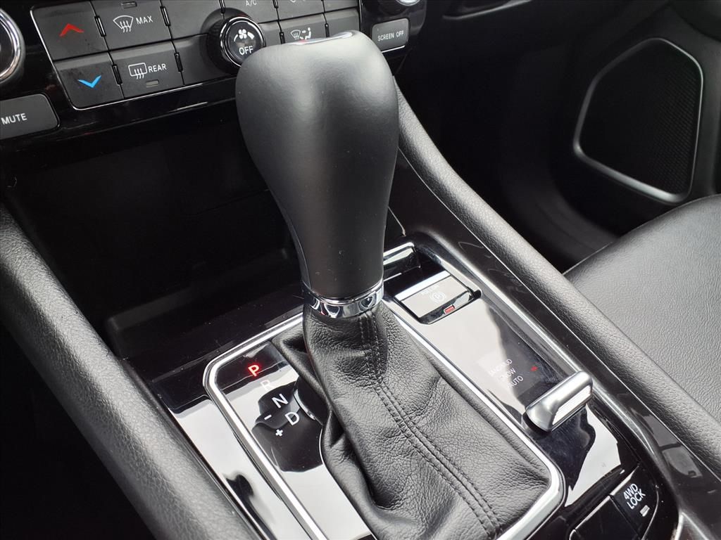 2025 Jeep Compass Latitude - 11