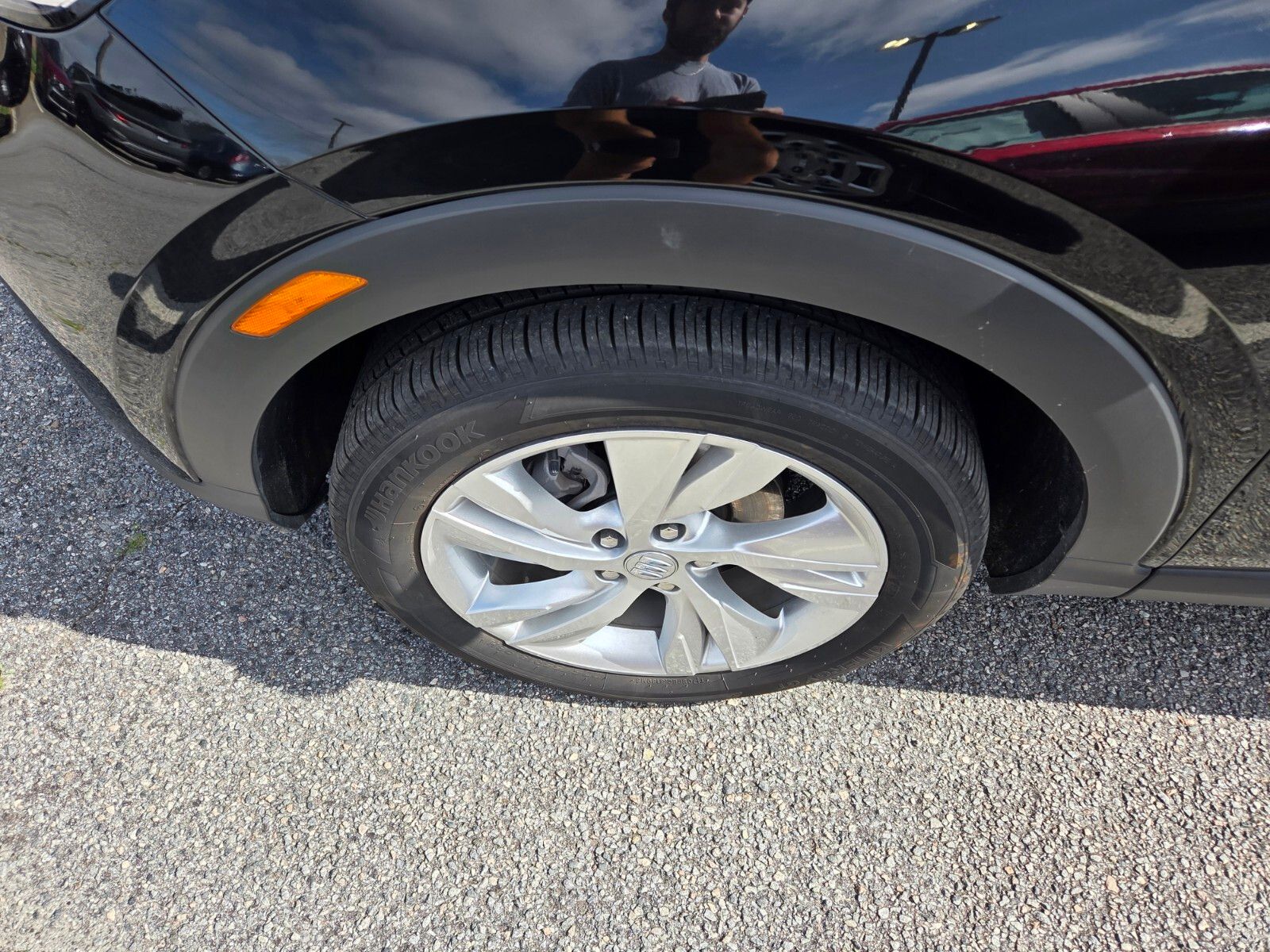 Used 2025 Ebony Twilight Metallic Buick Preferred image 4
