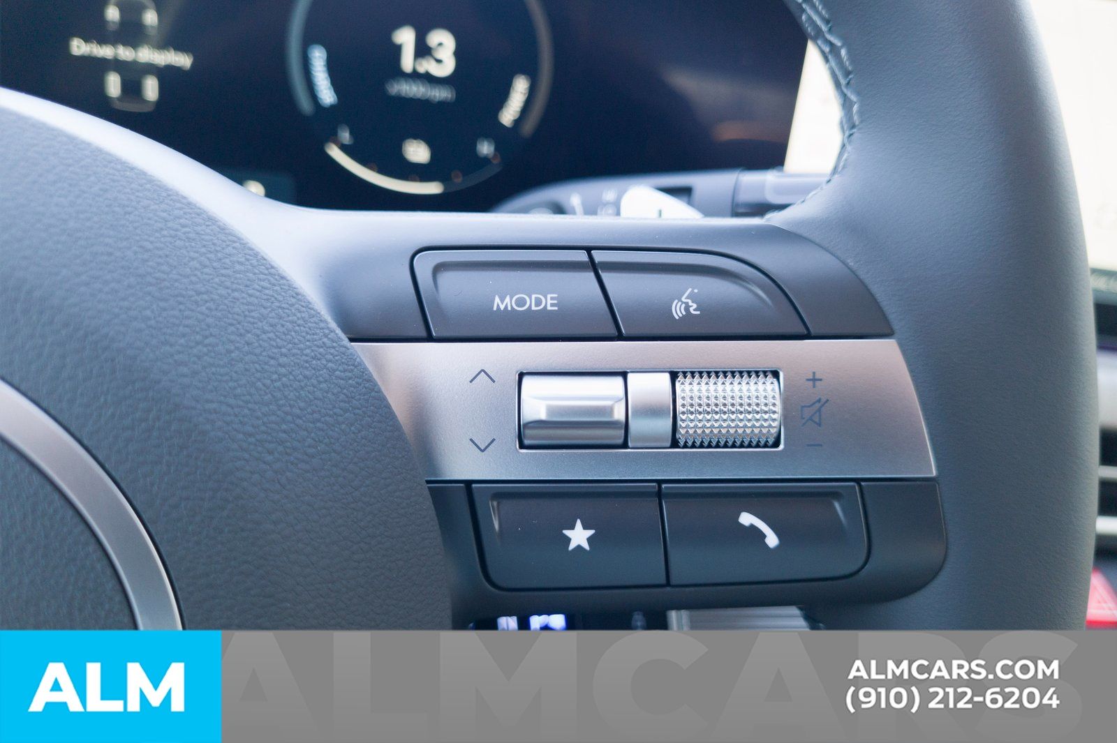 Used 2025 Carbon Blue Hyundai Limited image 26