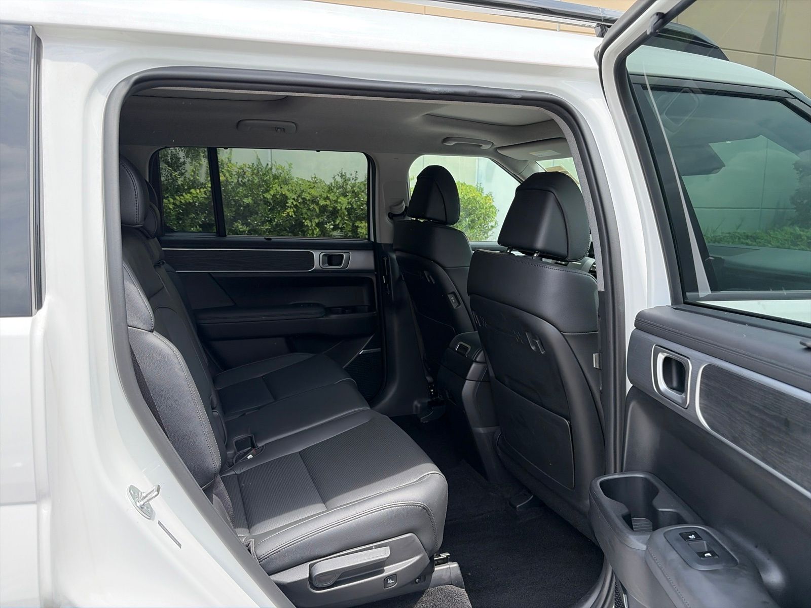 Used 2024 White Hyundai Limited image 12