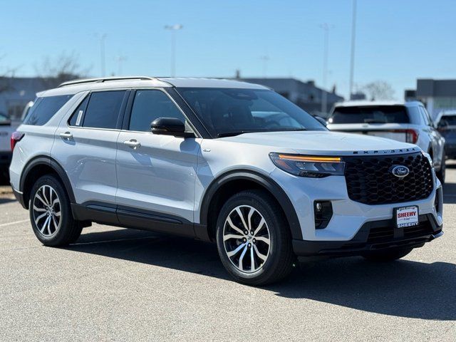 2026 Ford Explorer ST-LINE 4WD's photo