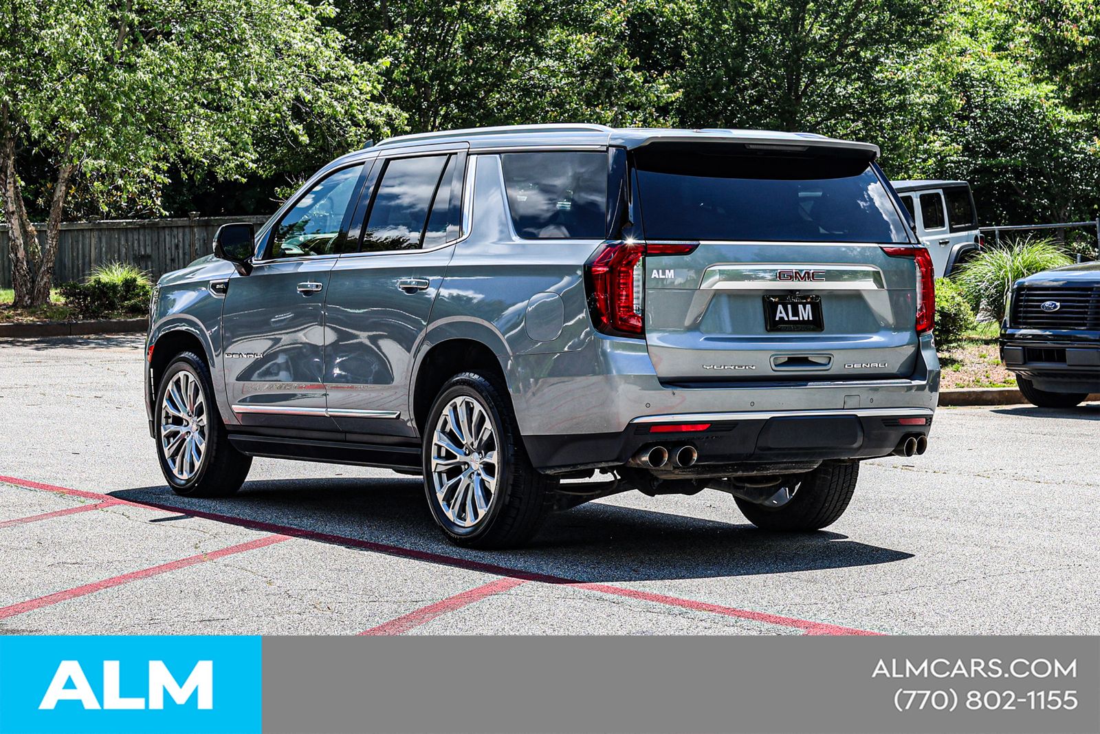 Used 2023 Silver GMC Denali image 9